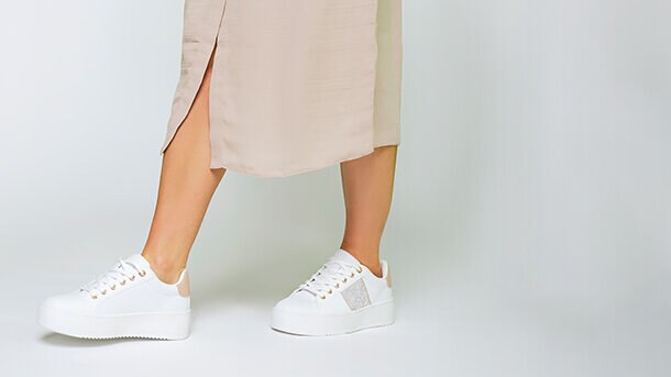 Hvite sneakers