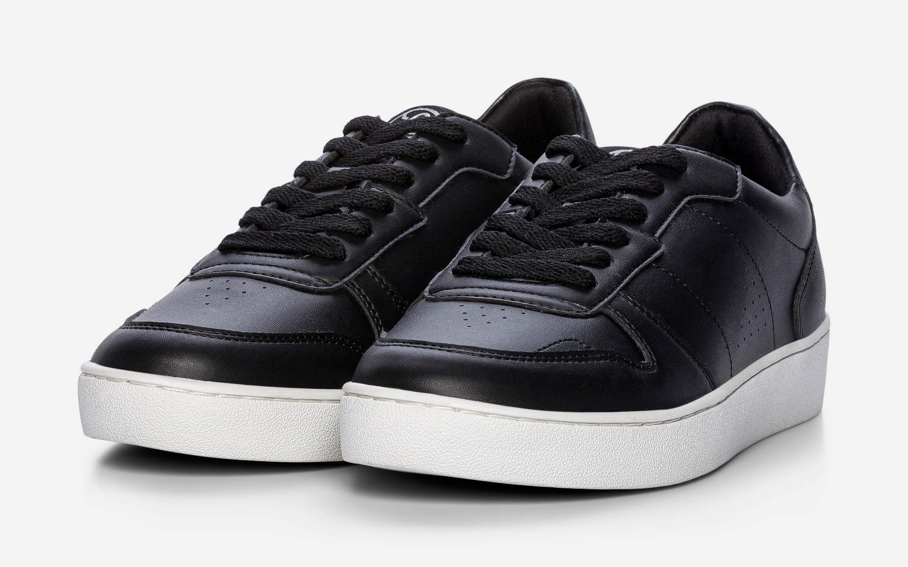 LINEAR, Sneakers Sort