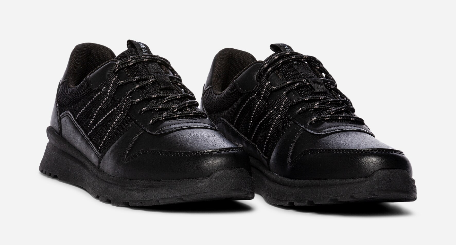 LINEAR, Sneakers Sort