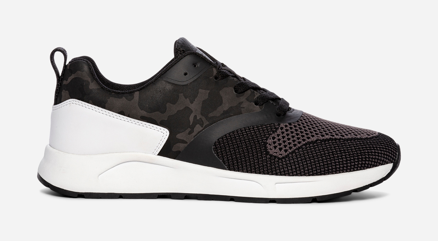 IGUASSU, Sneakers Sort