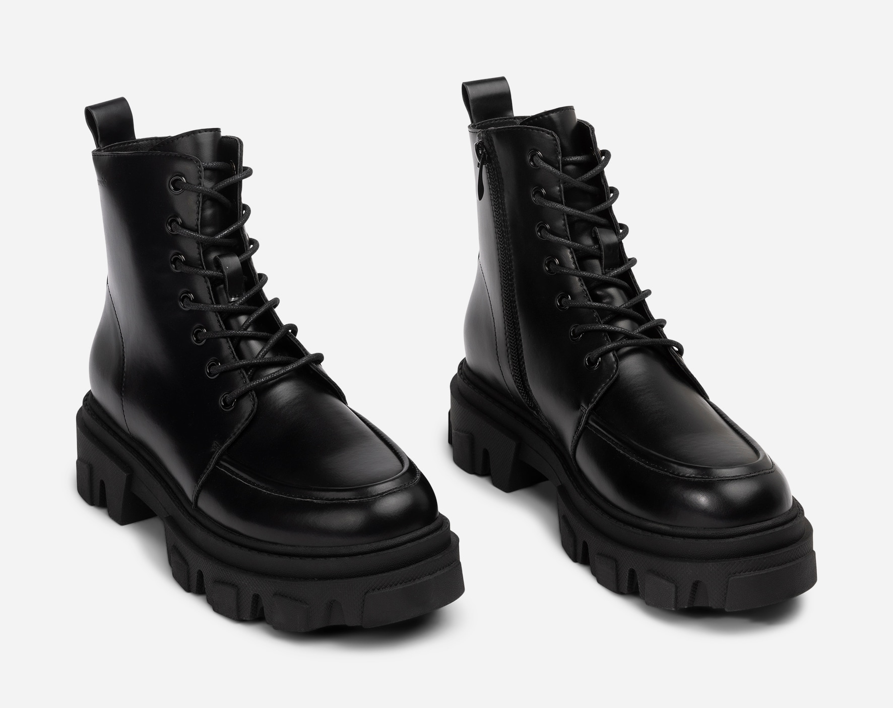 ATTITUDE, Skolett Sort