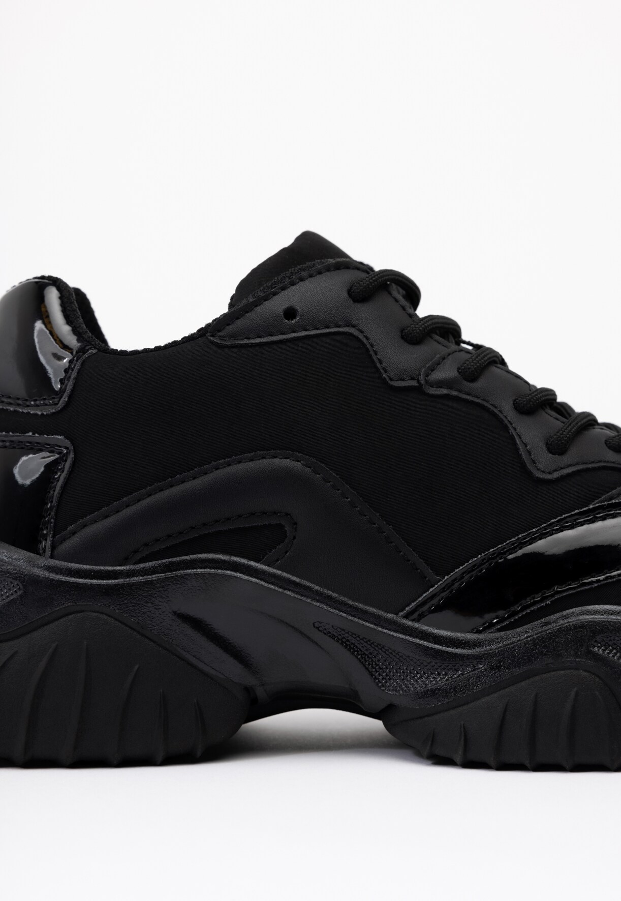 XIT, Sneakers Sort