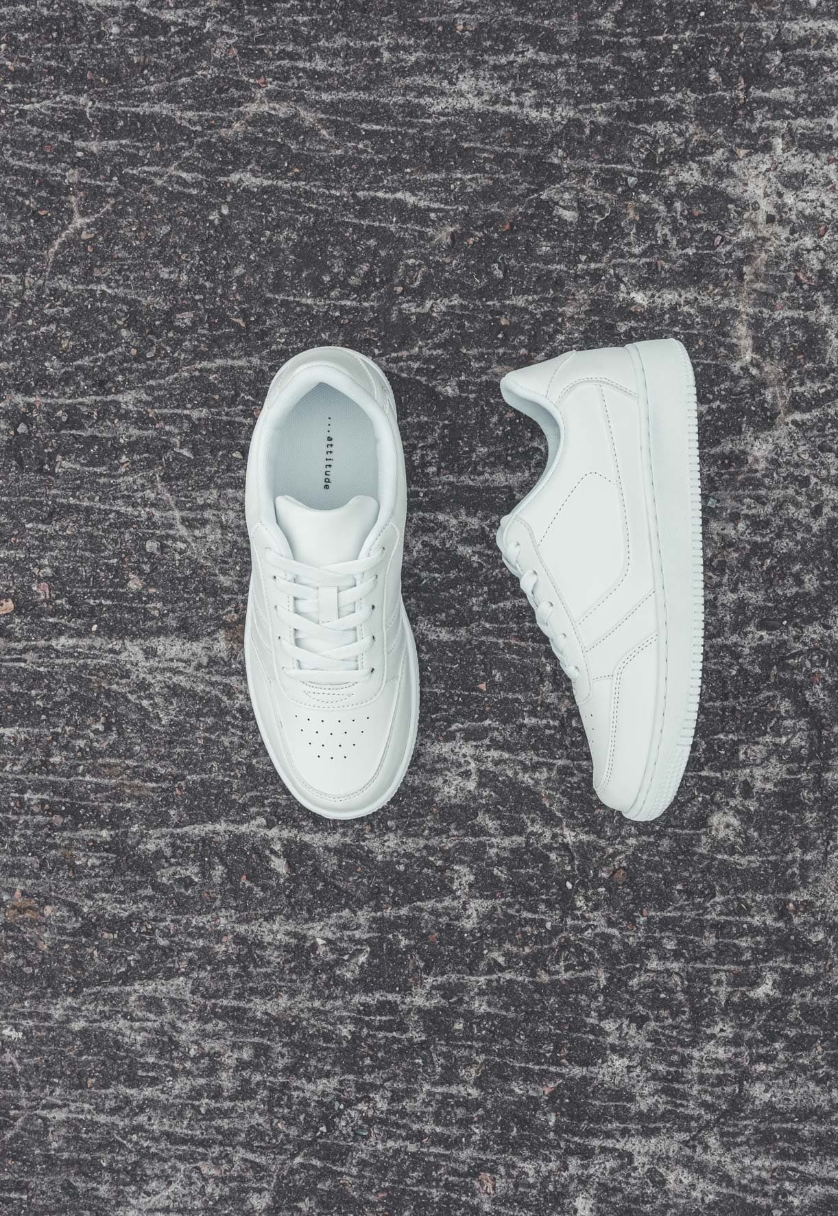 ATTITUDE, Sneakers Hvit