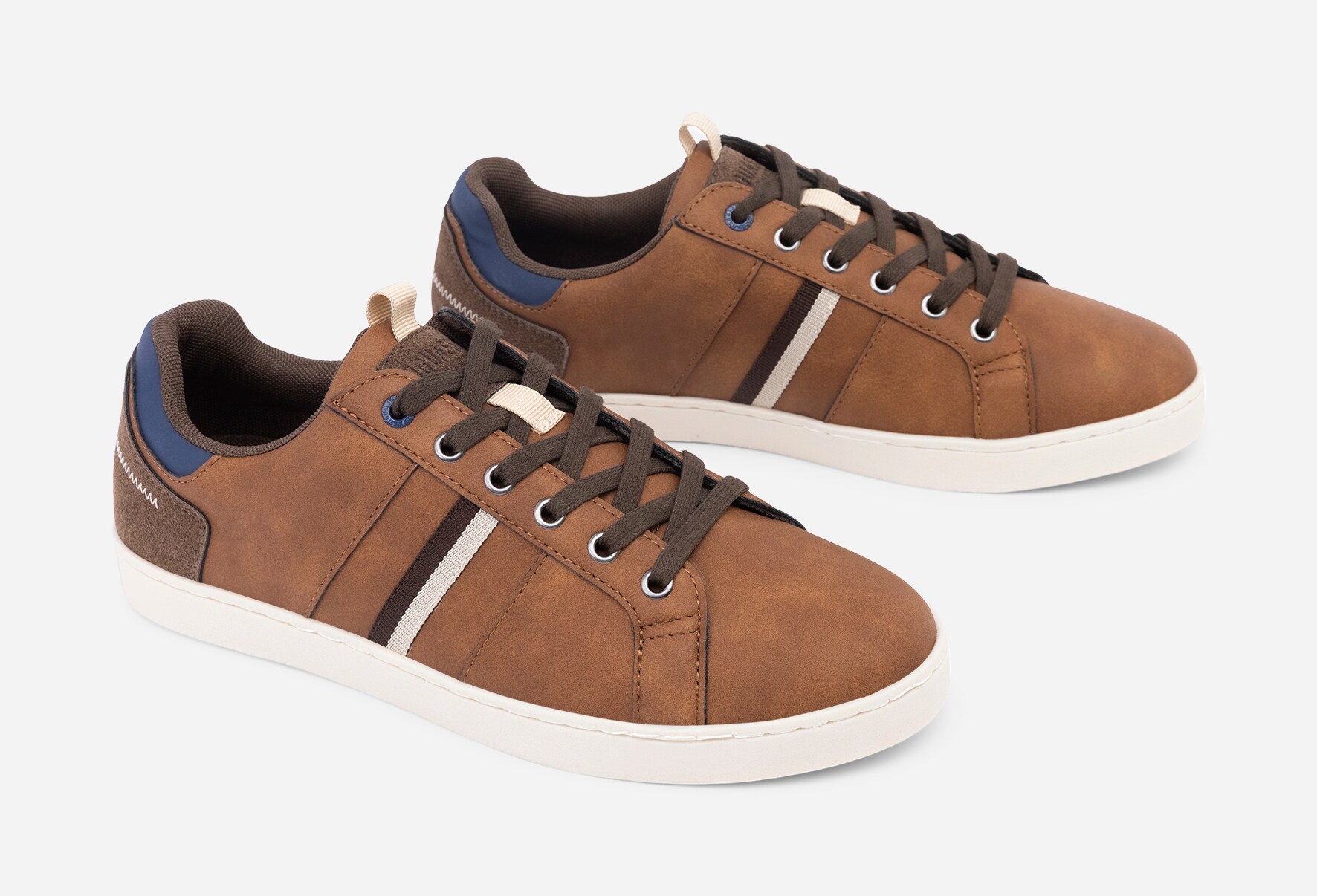 IGUASSU, Sneakers Brun