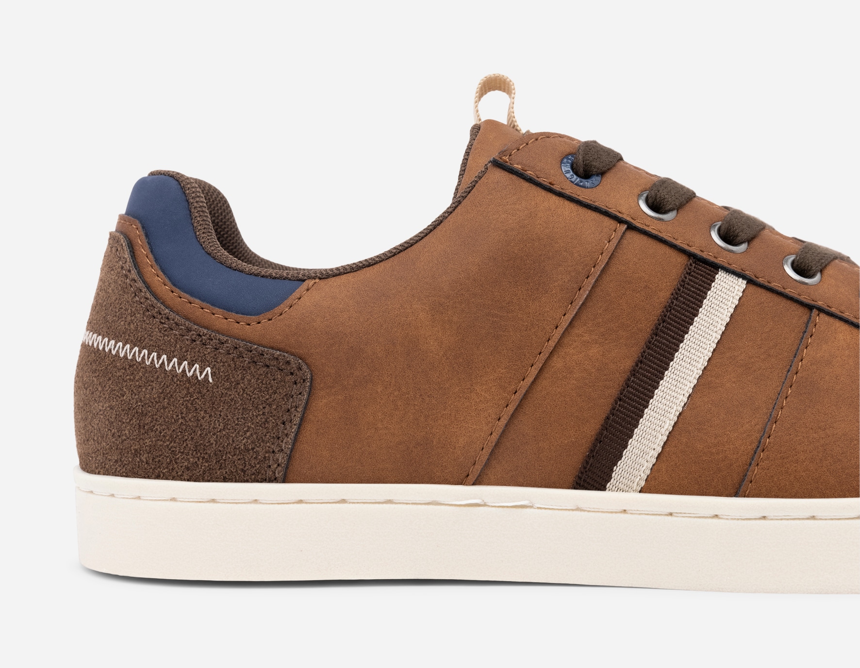 IGUASSU, Sneakers Brun