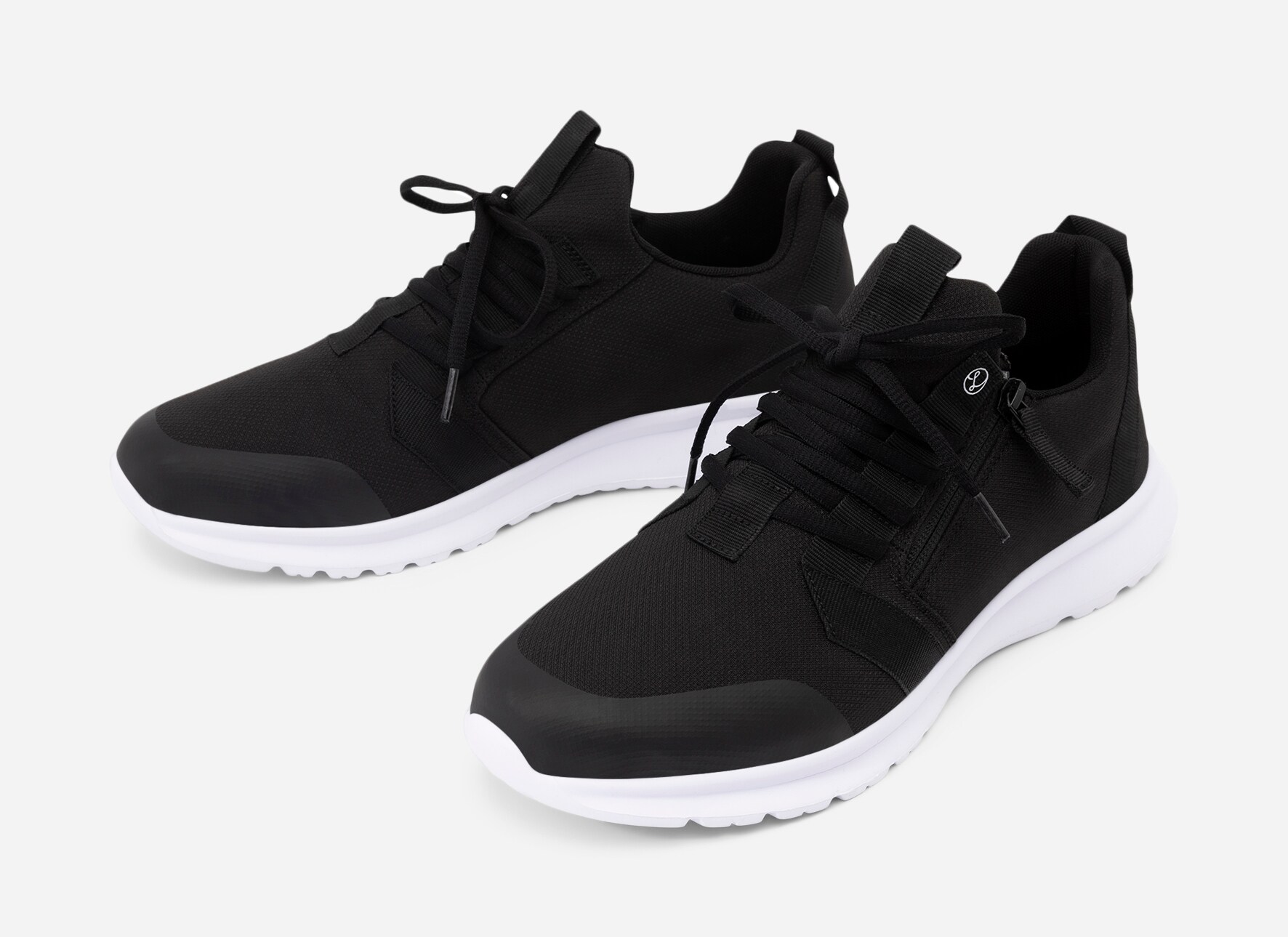 LINEAR, Sneakers Sort