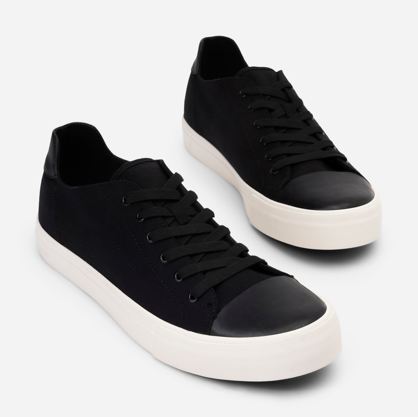 LINEAR, Sneakers Sort
