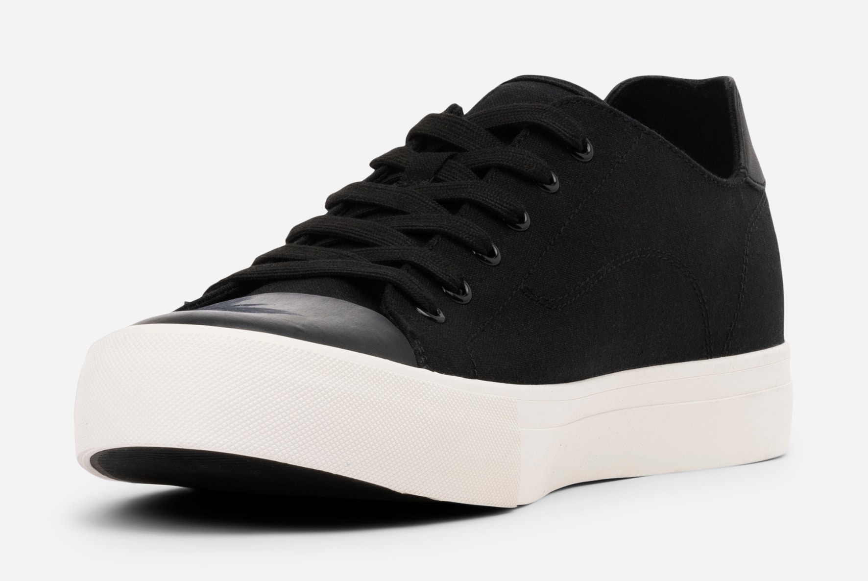 LINEAR, Sneakers Sort