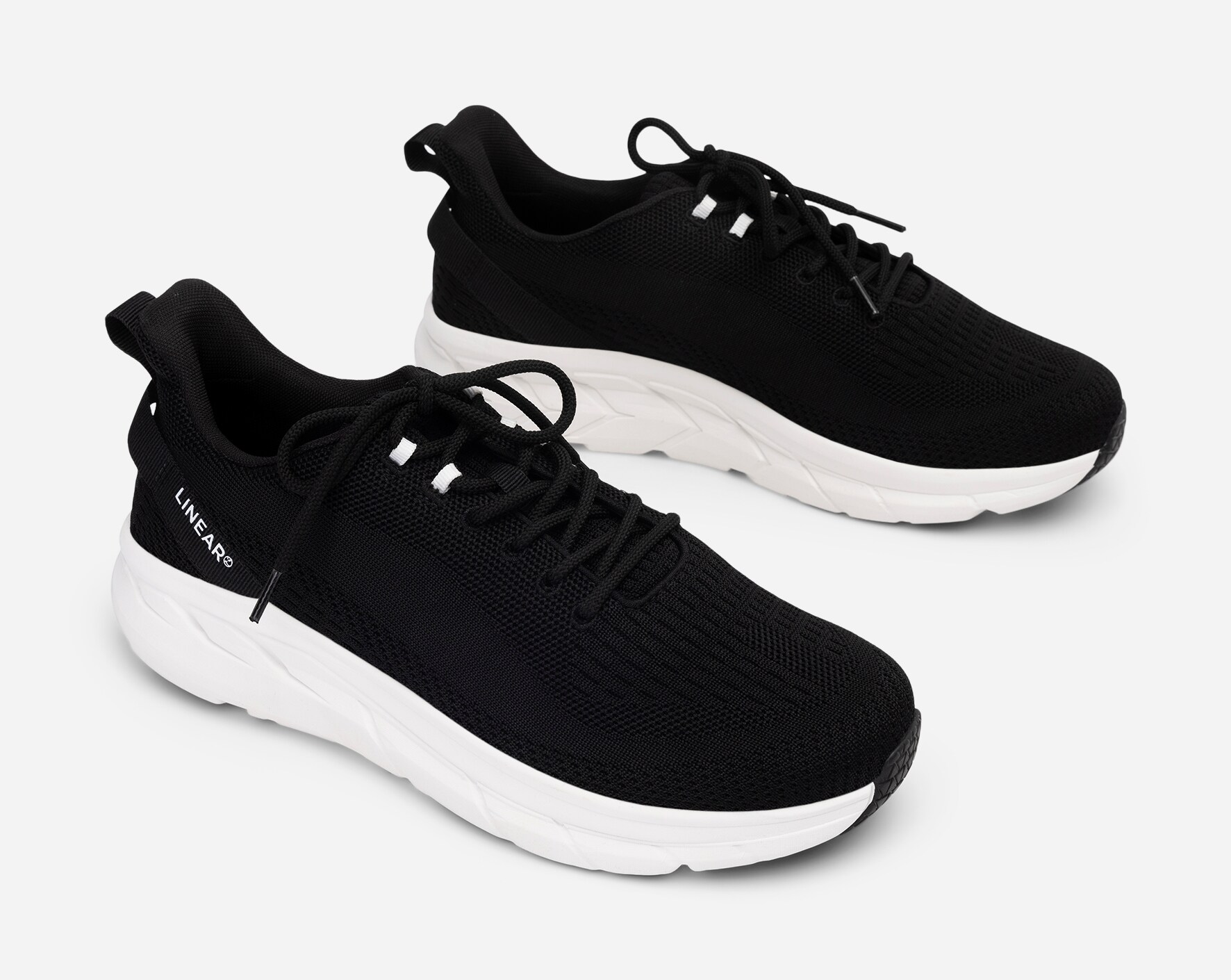 LINEAR, Sneakers Sort