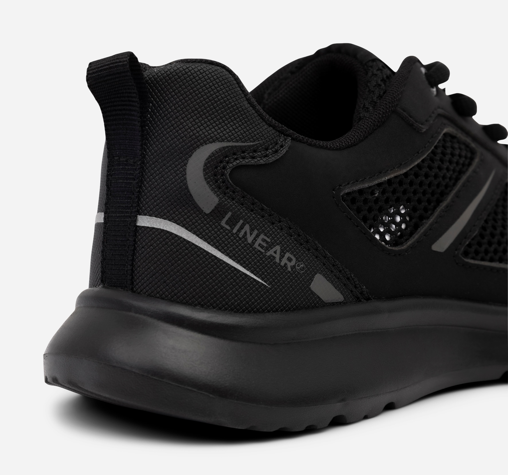 LINEAR, Sneakers Sort