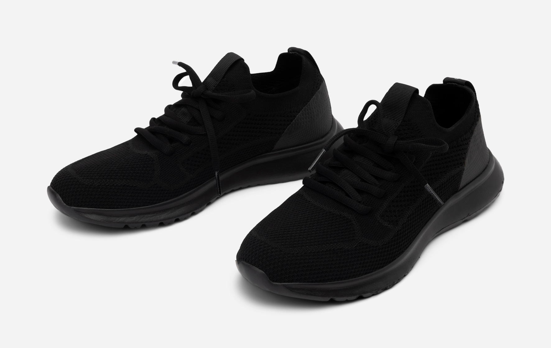 LINEAR, Sneakers Sort