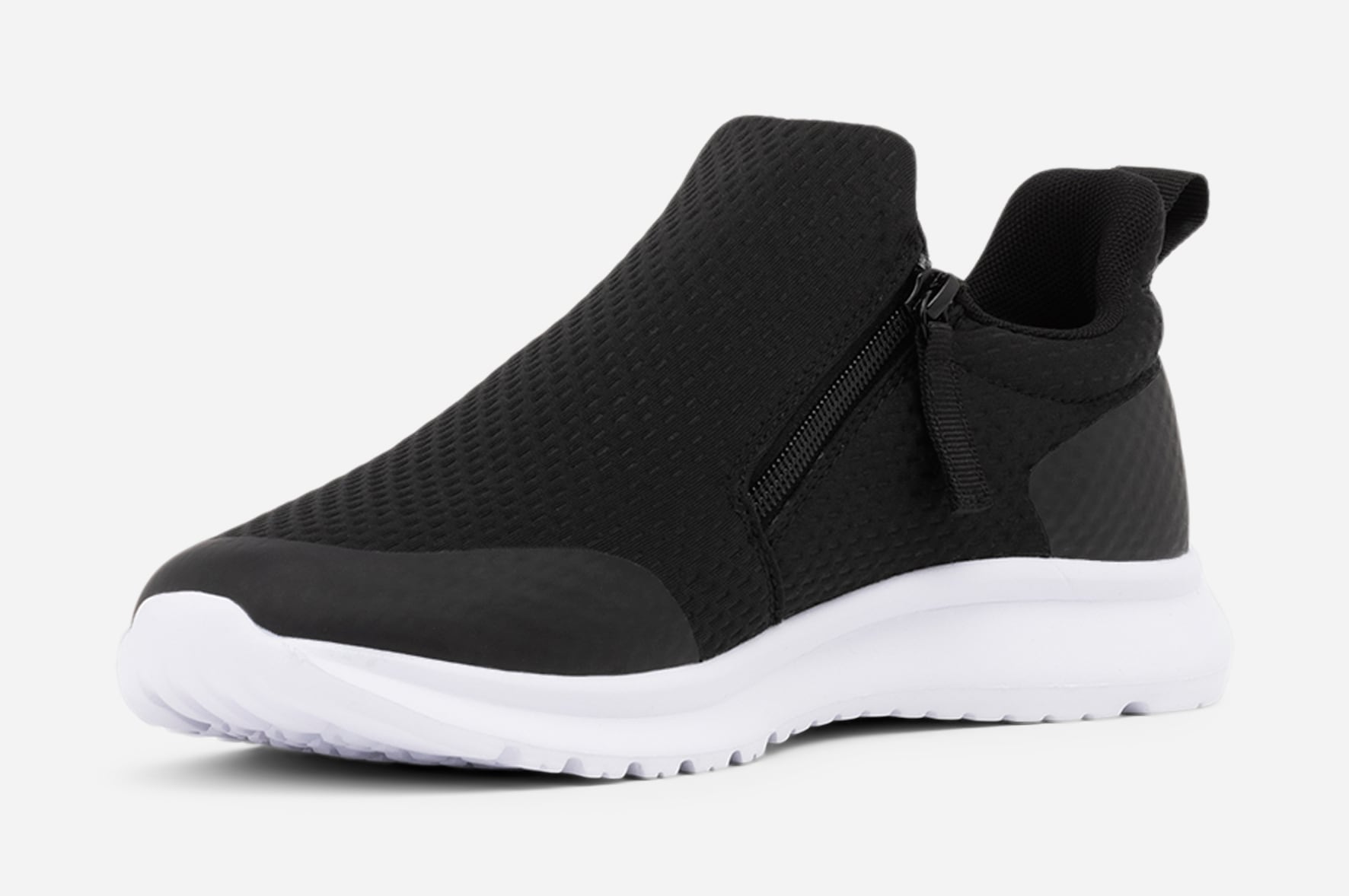 LINEAR, Sneakers Sort