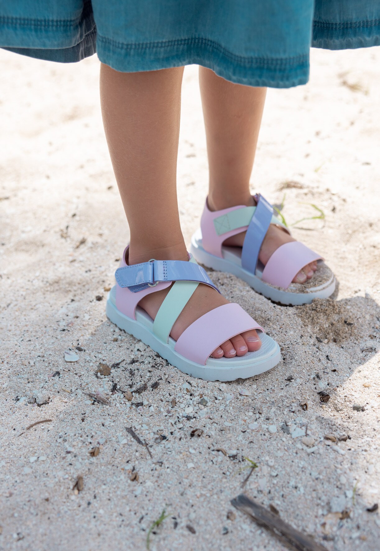 DINSKO, Sandal Flerfarget