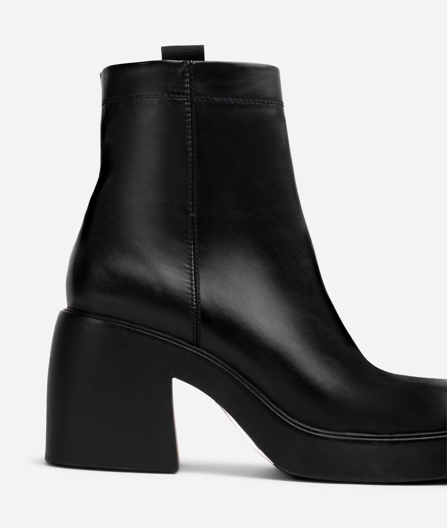 ATTITUDE, Boots med glidelås Sort