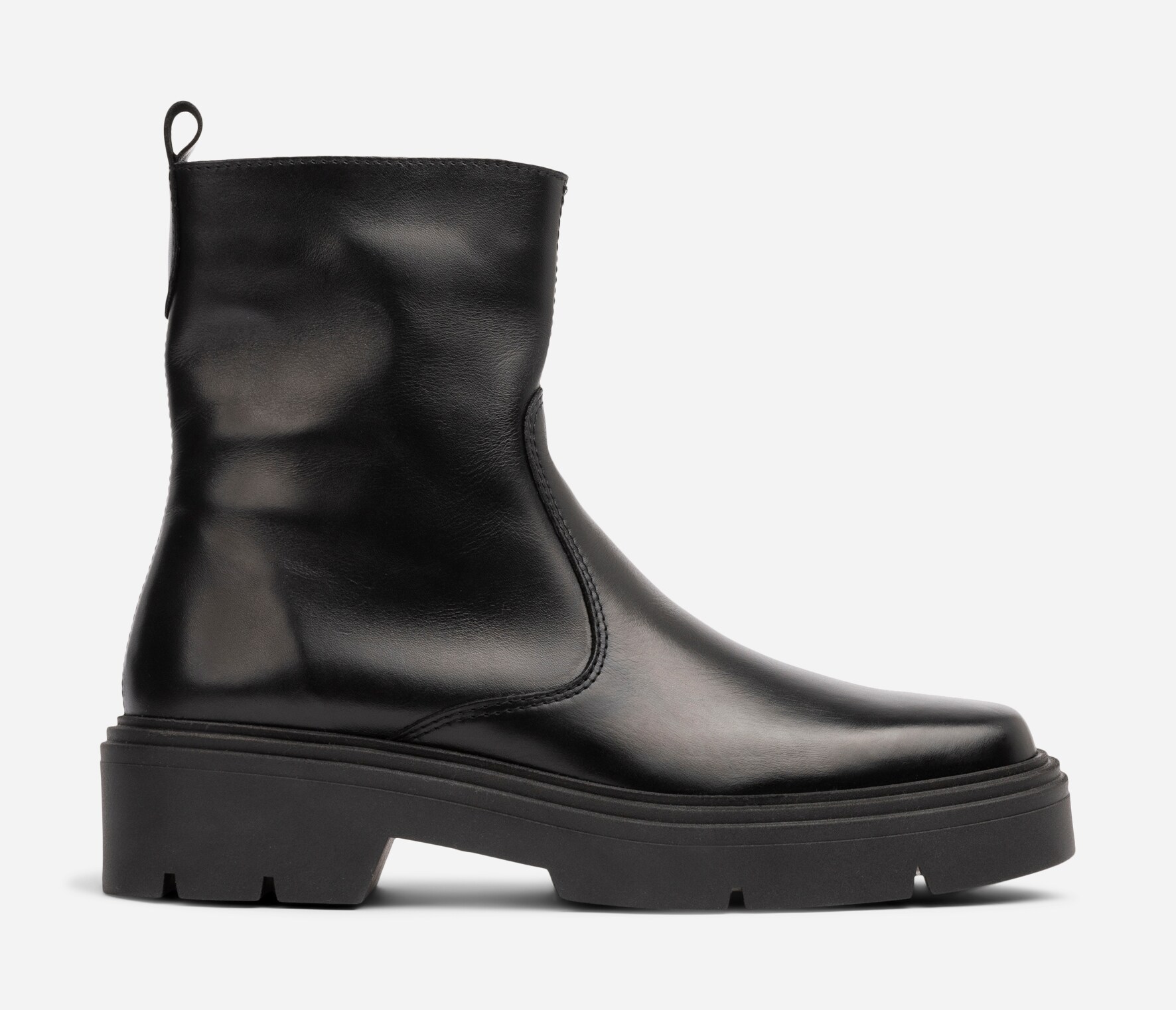 PACE, Boots Sort