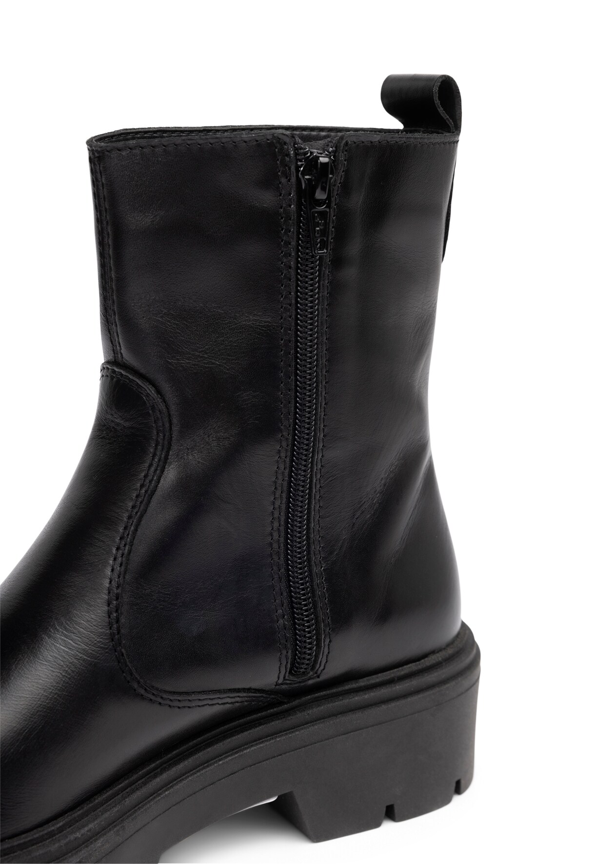 PACE, Boots Sort