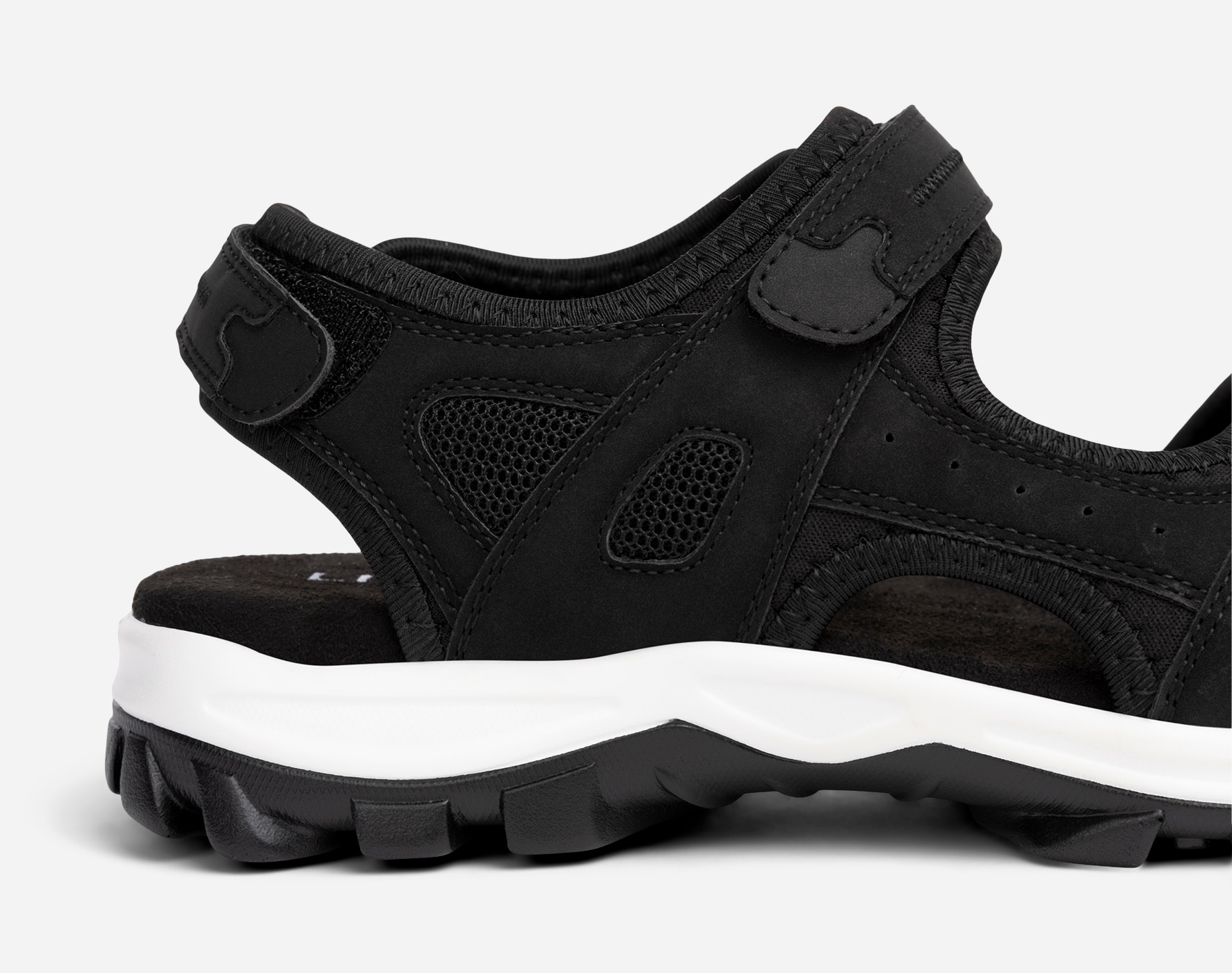 LINEAR, Sandal med reimer Sort