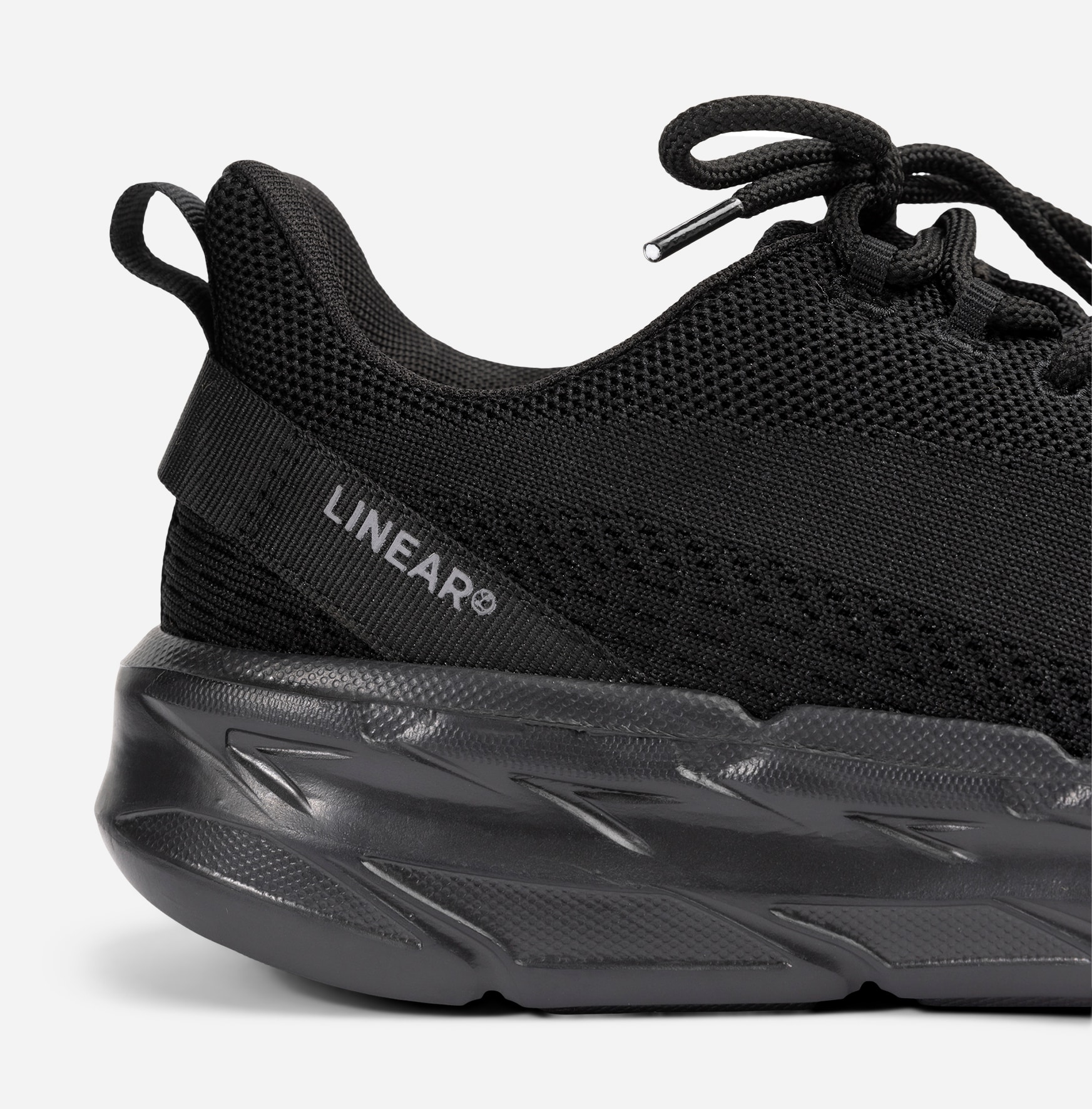 LINEAR, Sneakers Sort