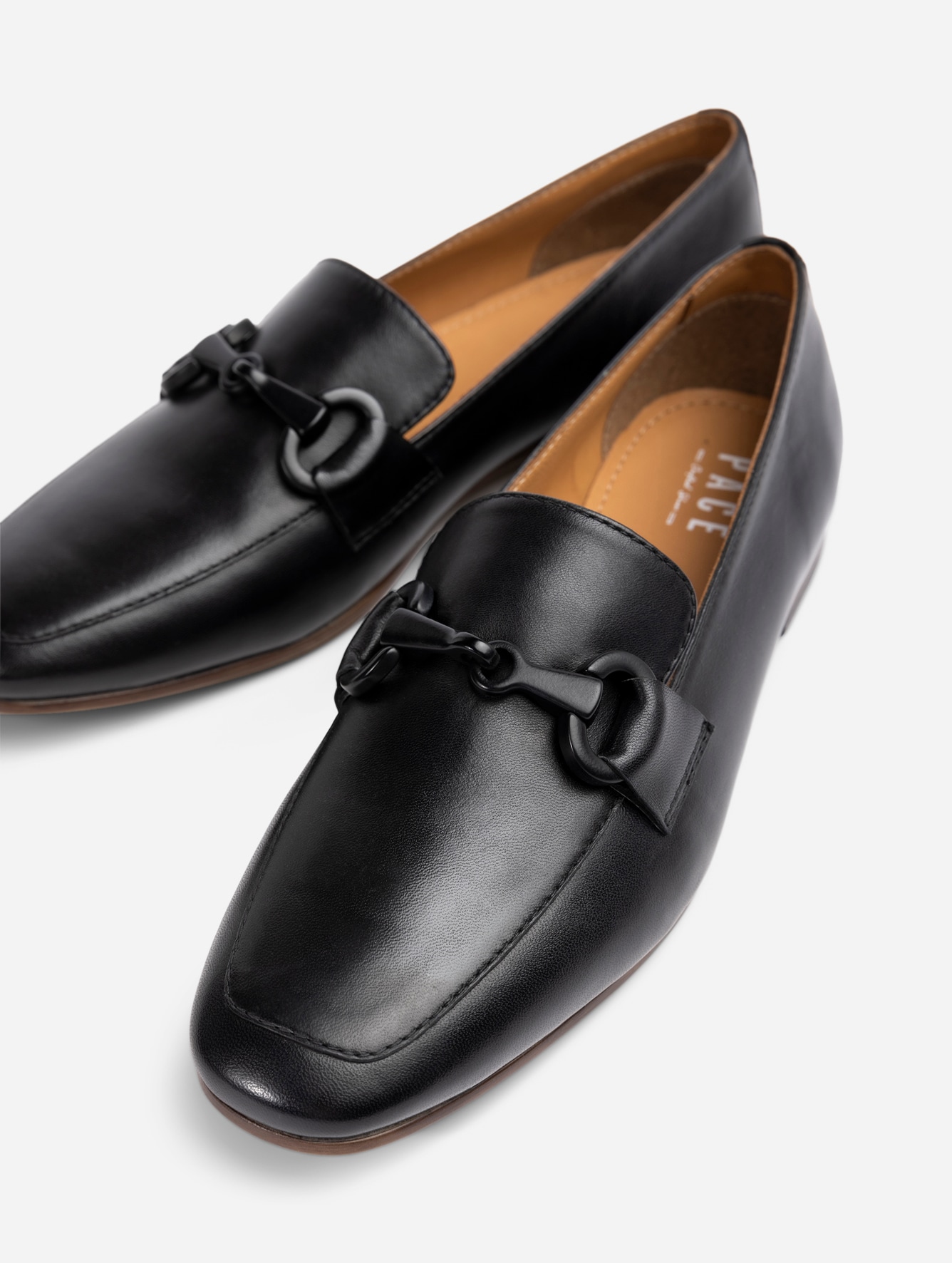 PACE, Loafer med spenne Sort