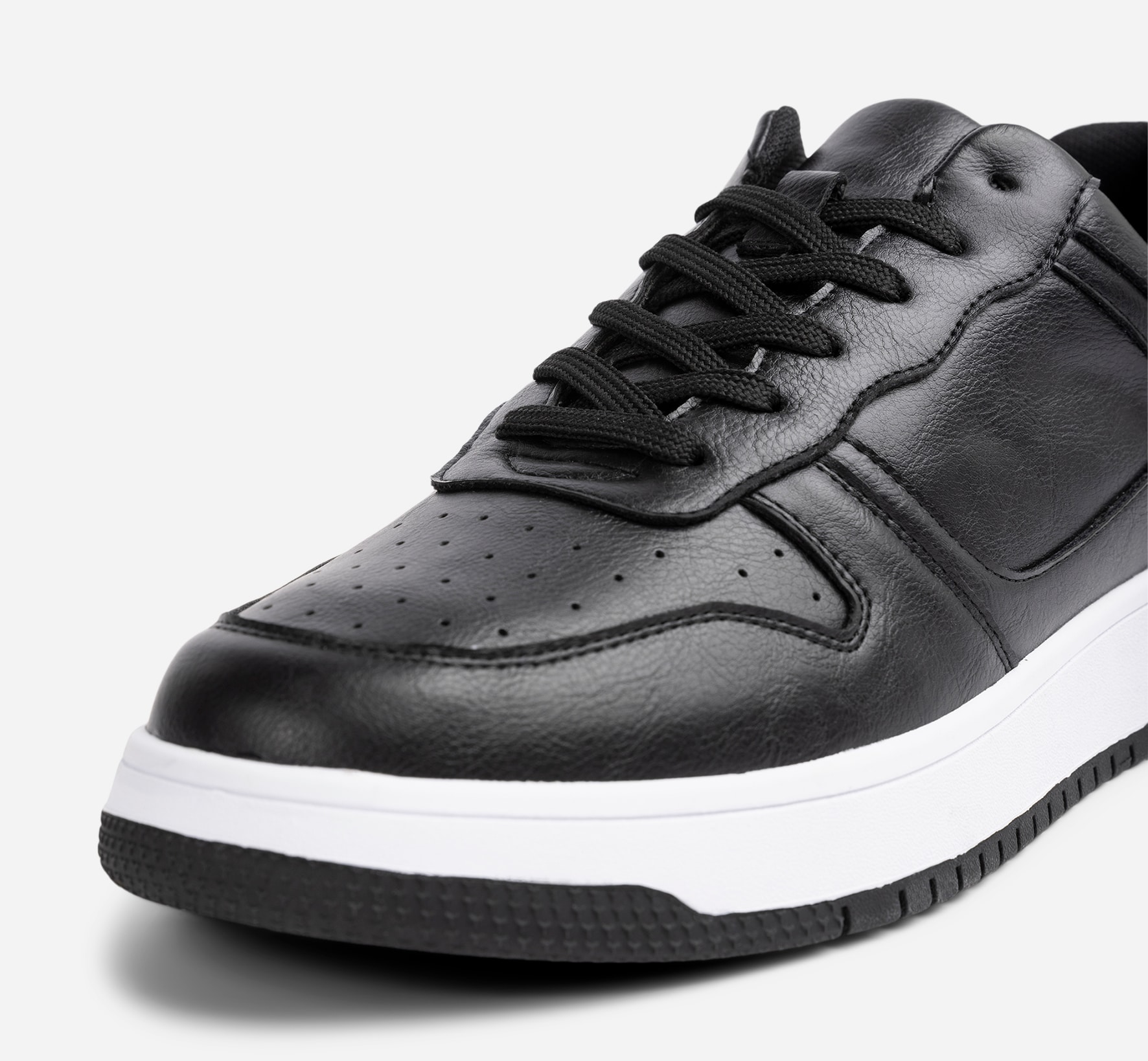 LINEAR, Sneakers Sort