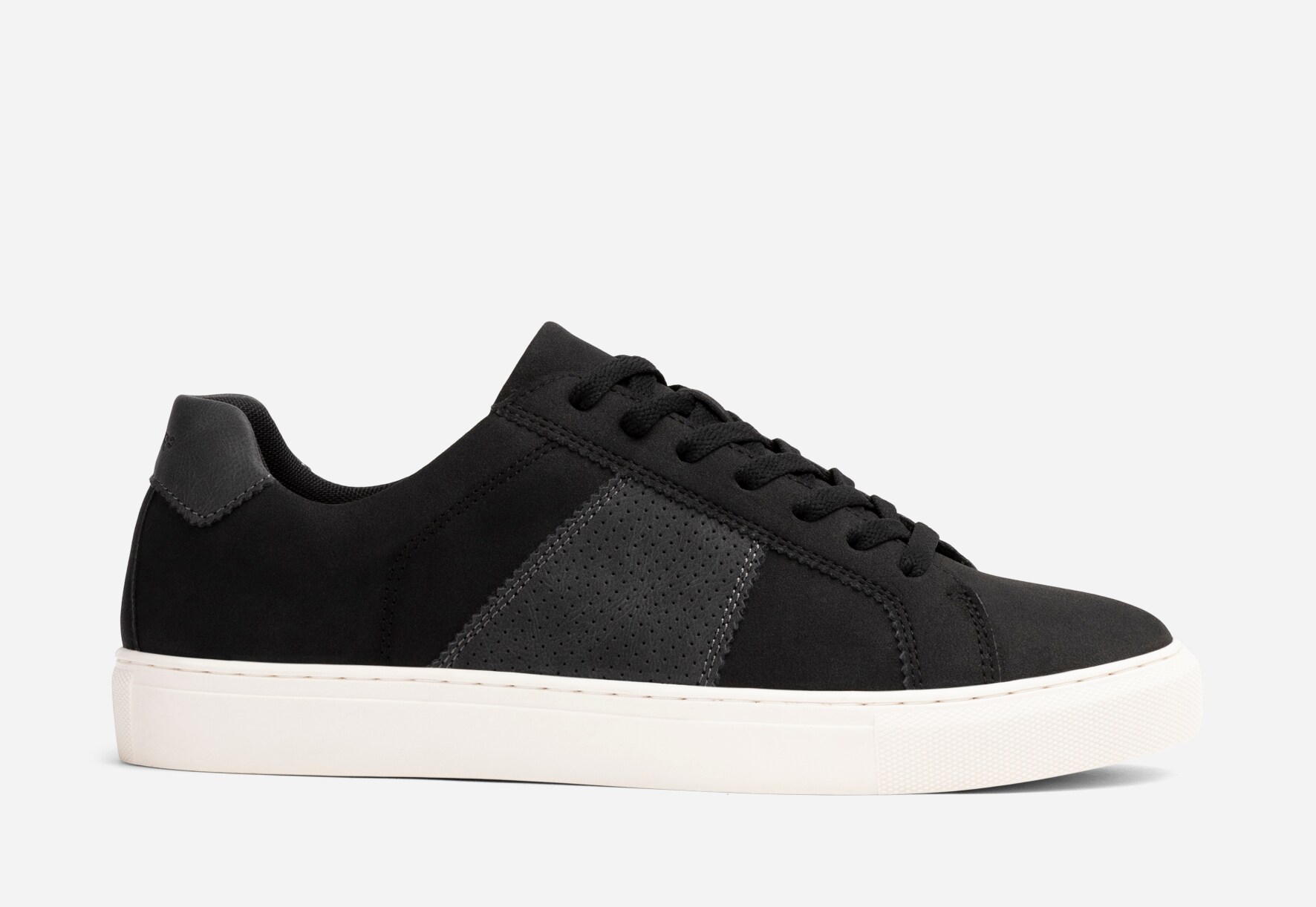 LINEAR, Sneakers Sort