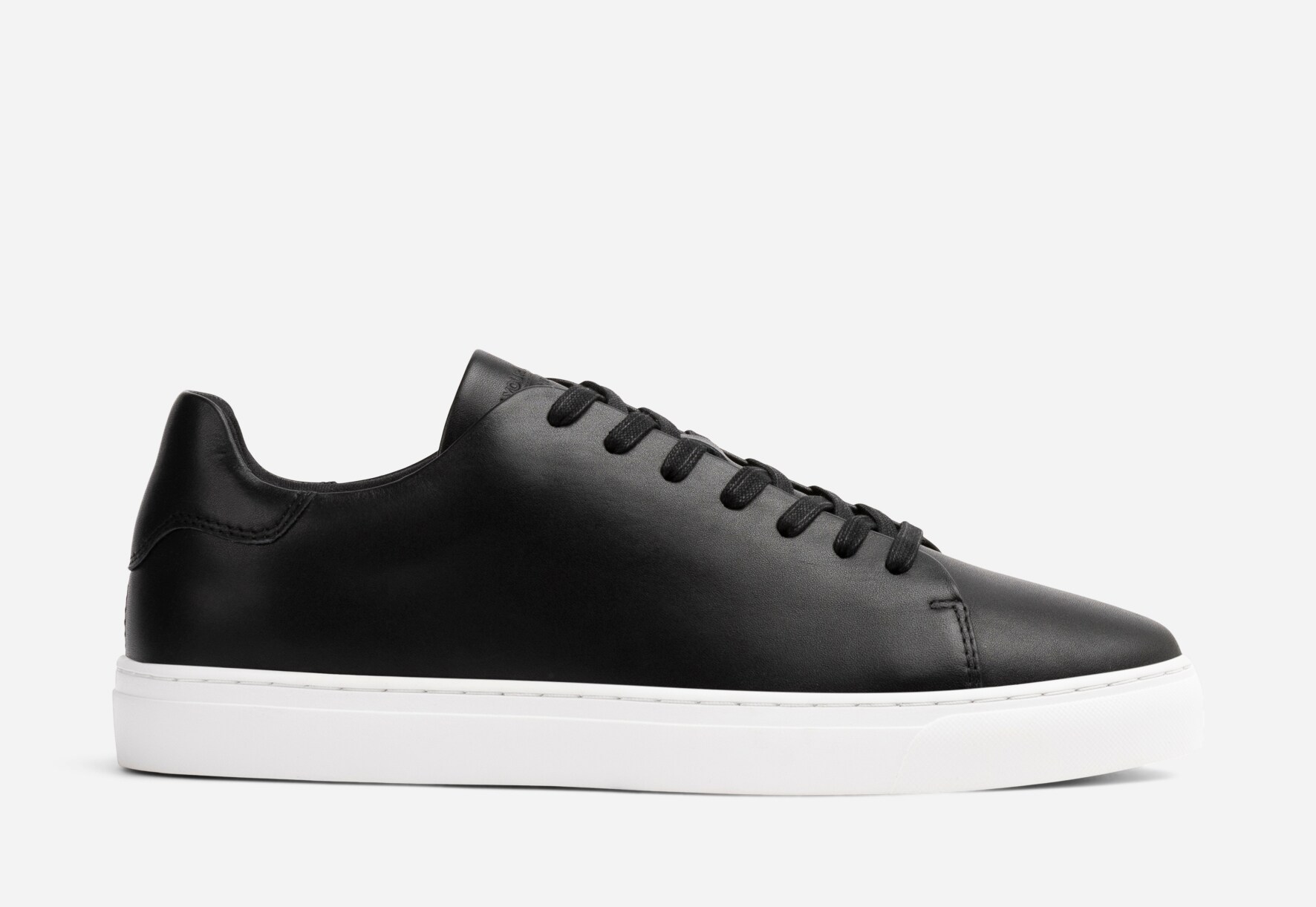 PACE, Sneakers Sort