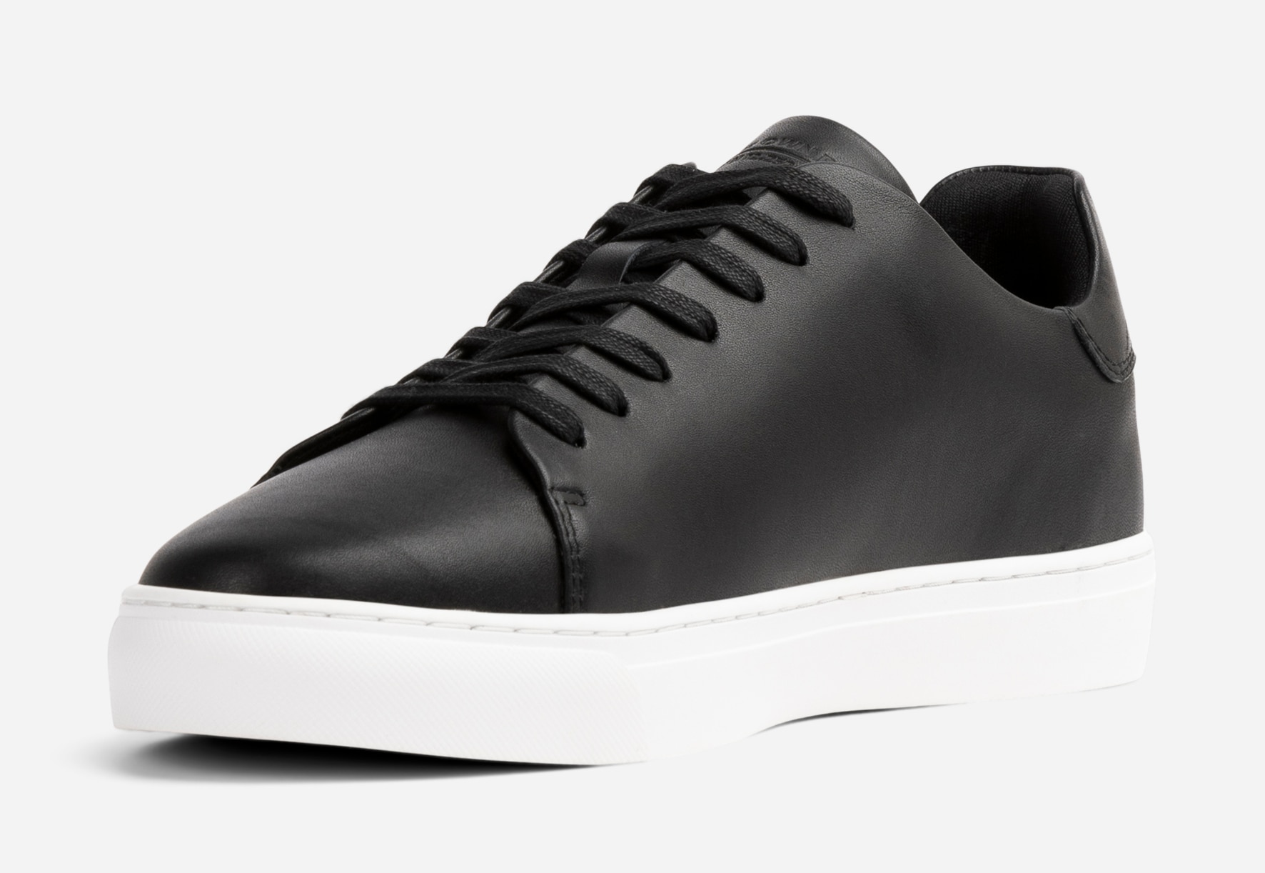 PACE, Sneakers Sort