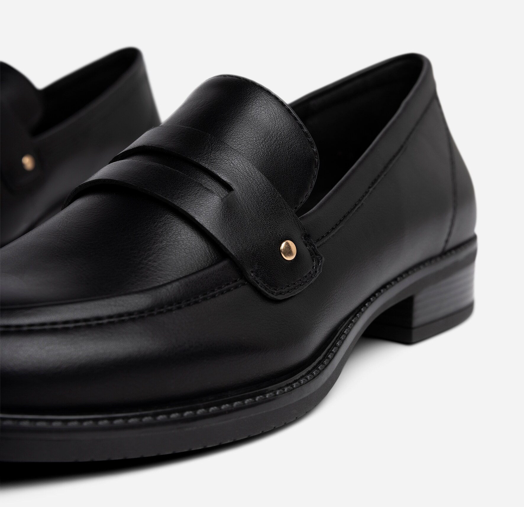 SO ALL, Loafers Sort