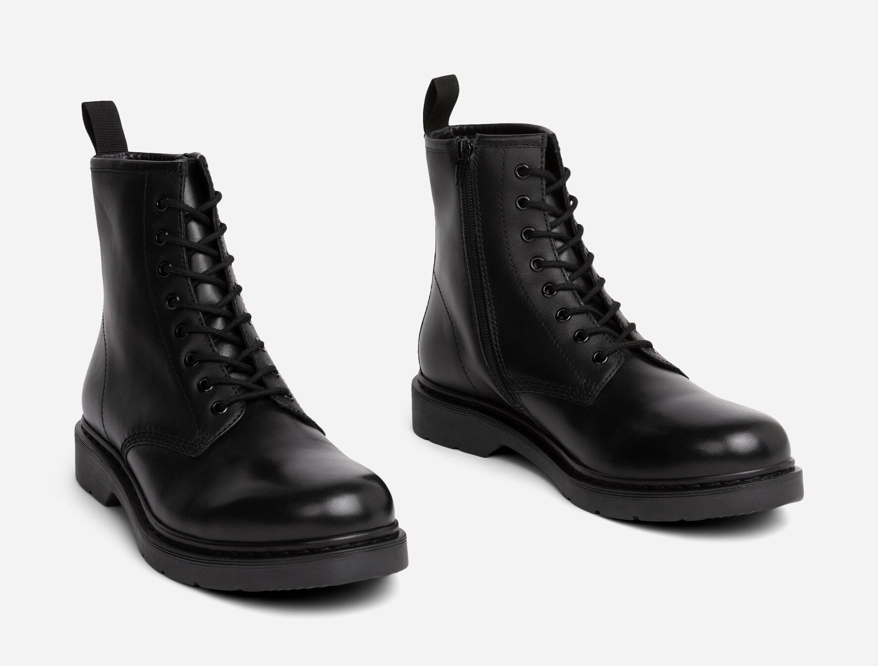 PACE, Boots Sort