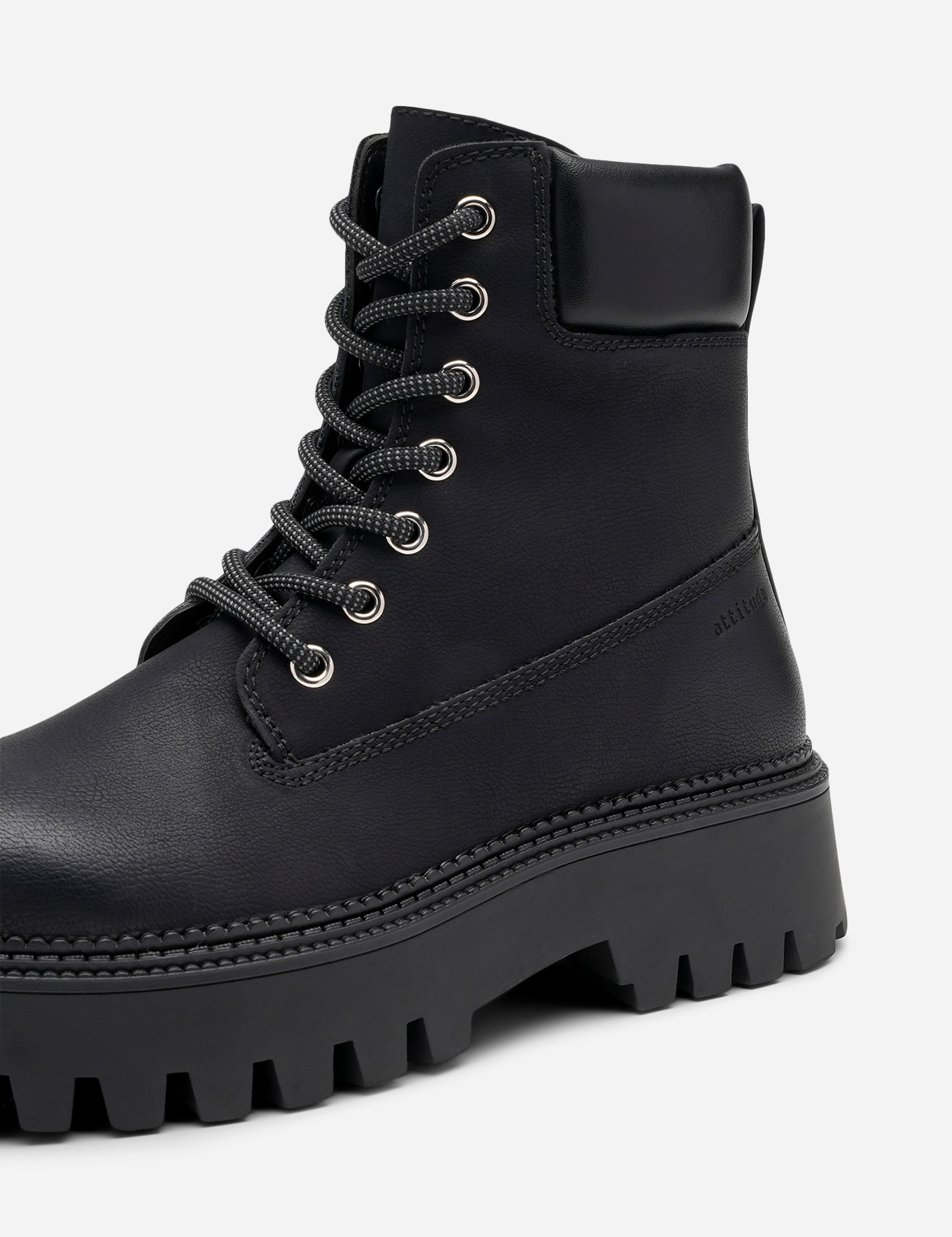 ATTITUDE, Skolett Sort