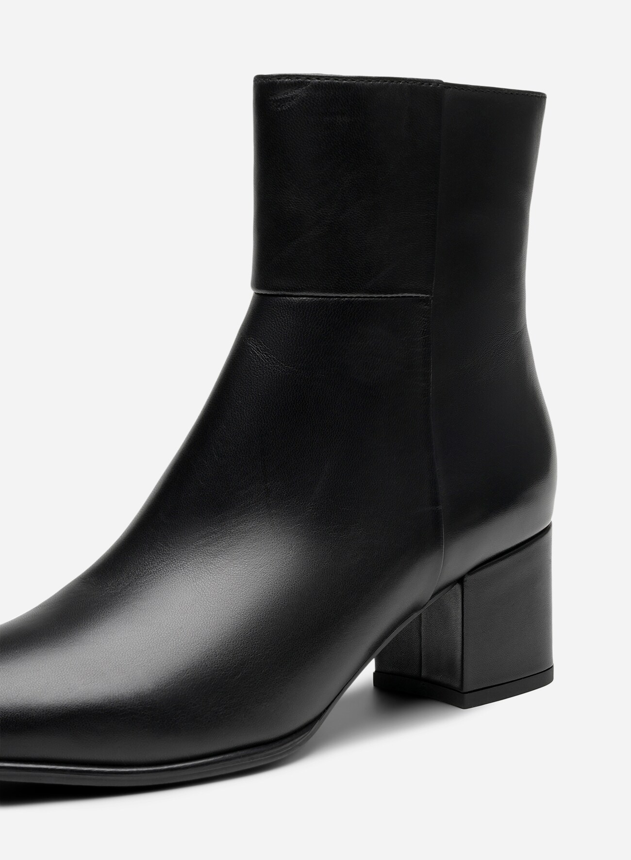 PACE, Boots Sort