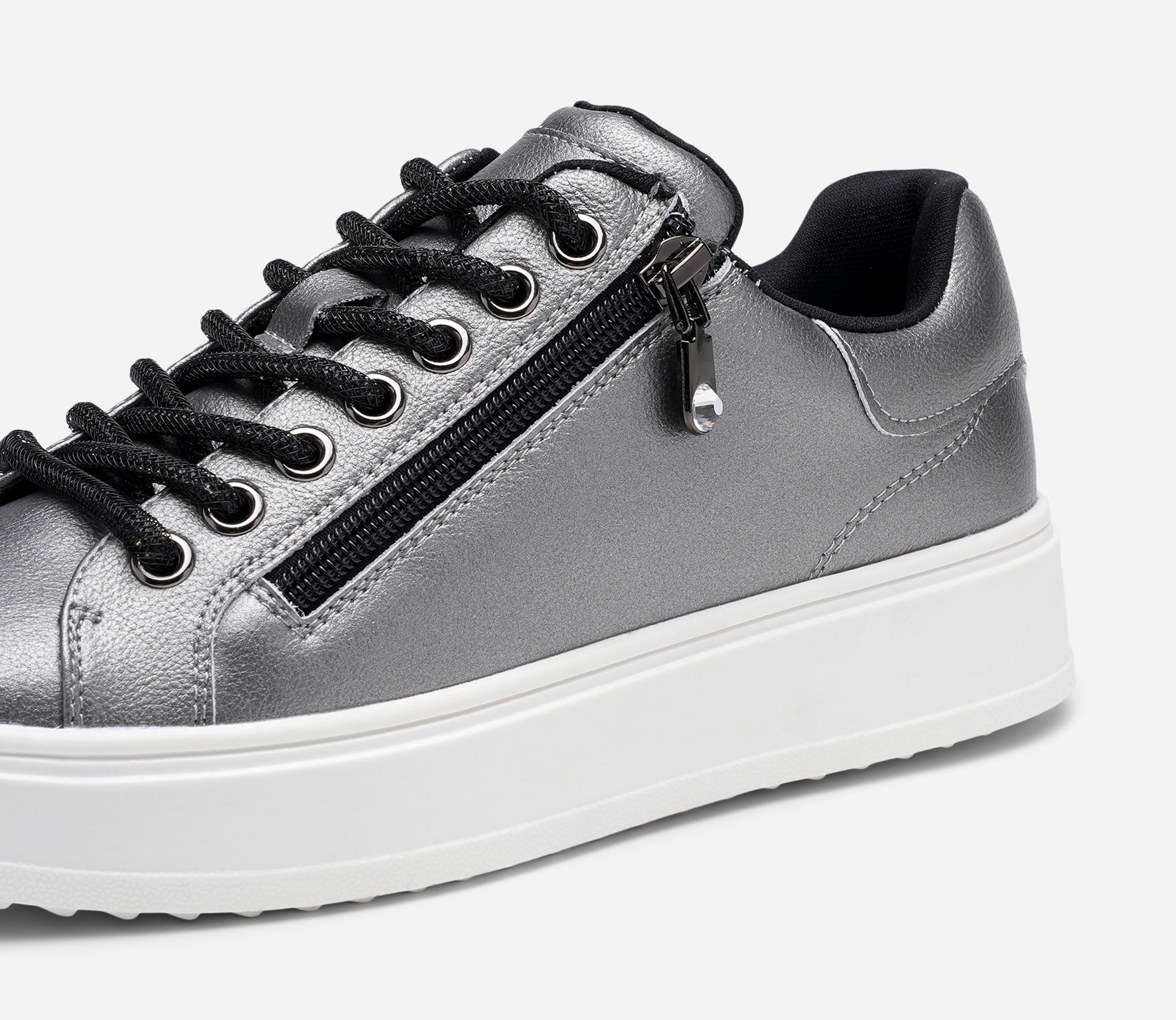 PACE, Sneakers Metall