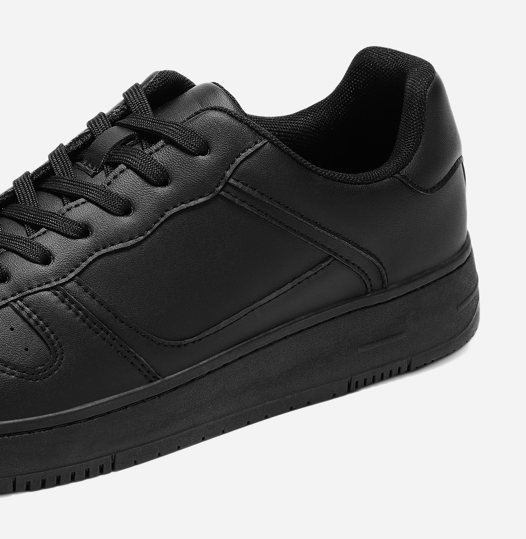 LINEAR, Sneakers Sort