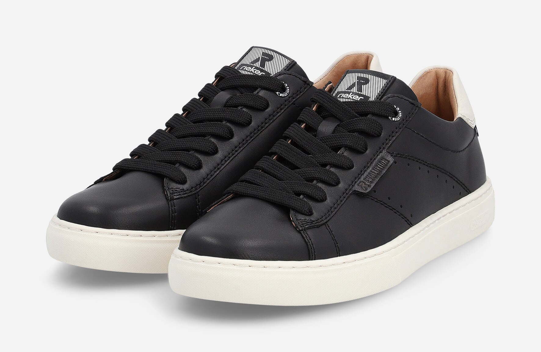 RIEKER, Spasersko med snøring Sort