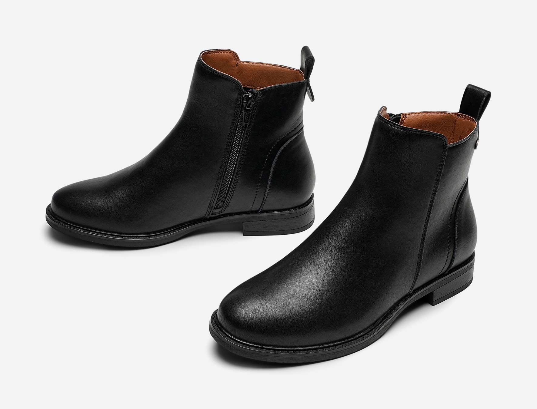 PACE, Boots Sort