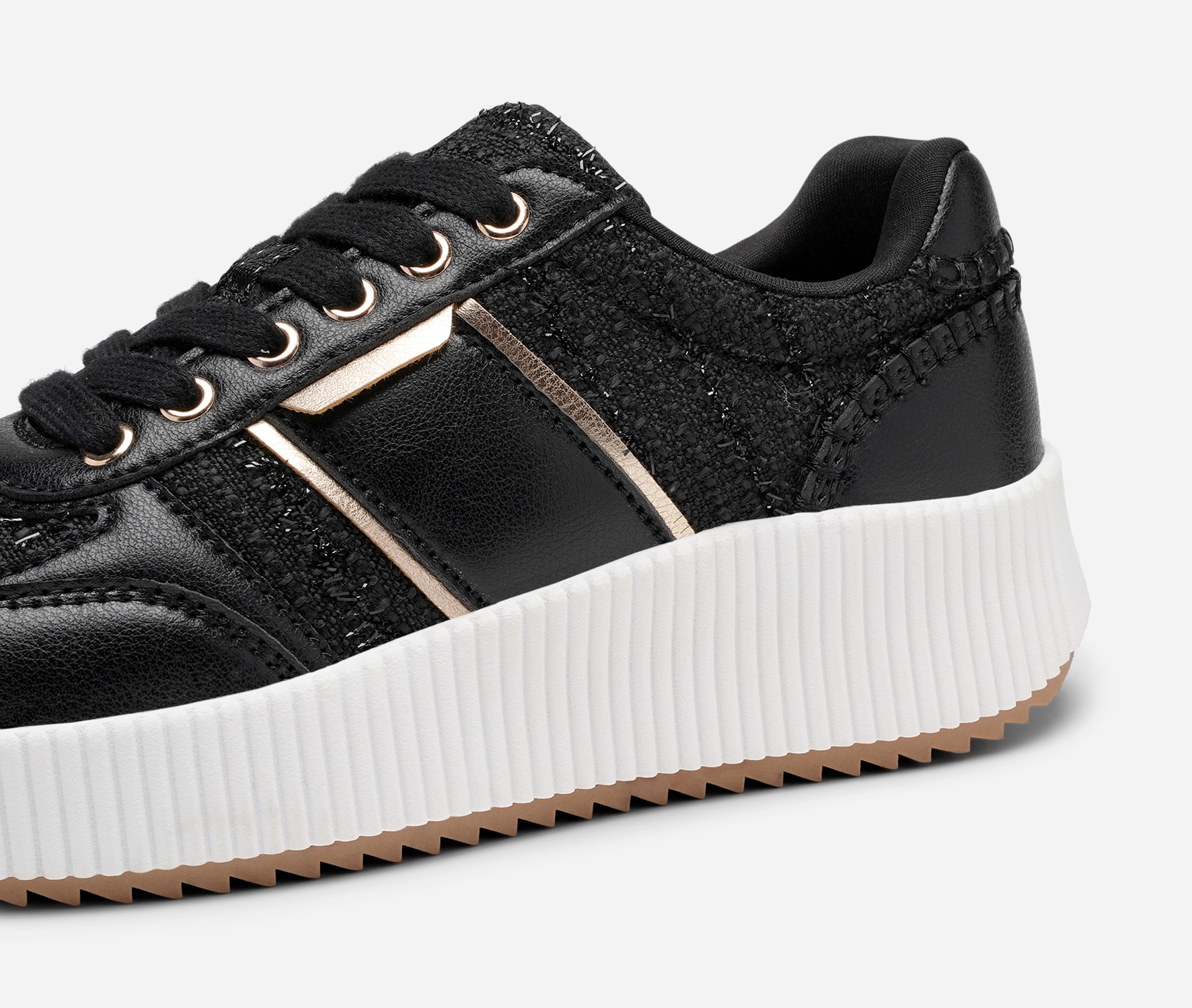 XIT, Sneakers Sort