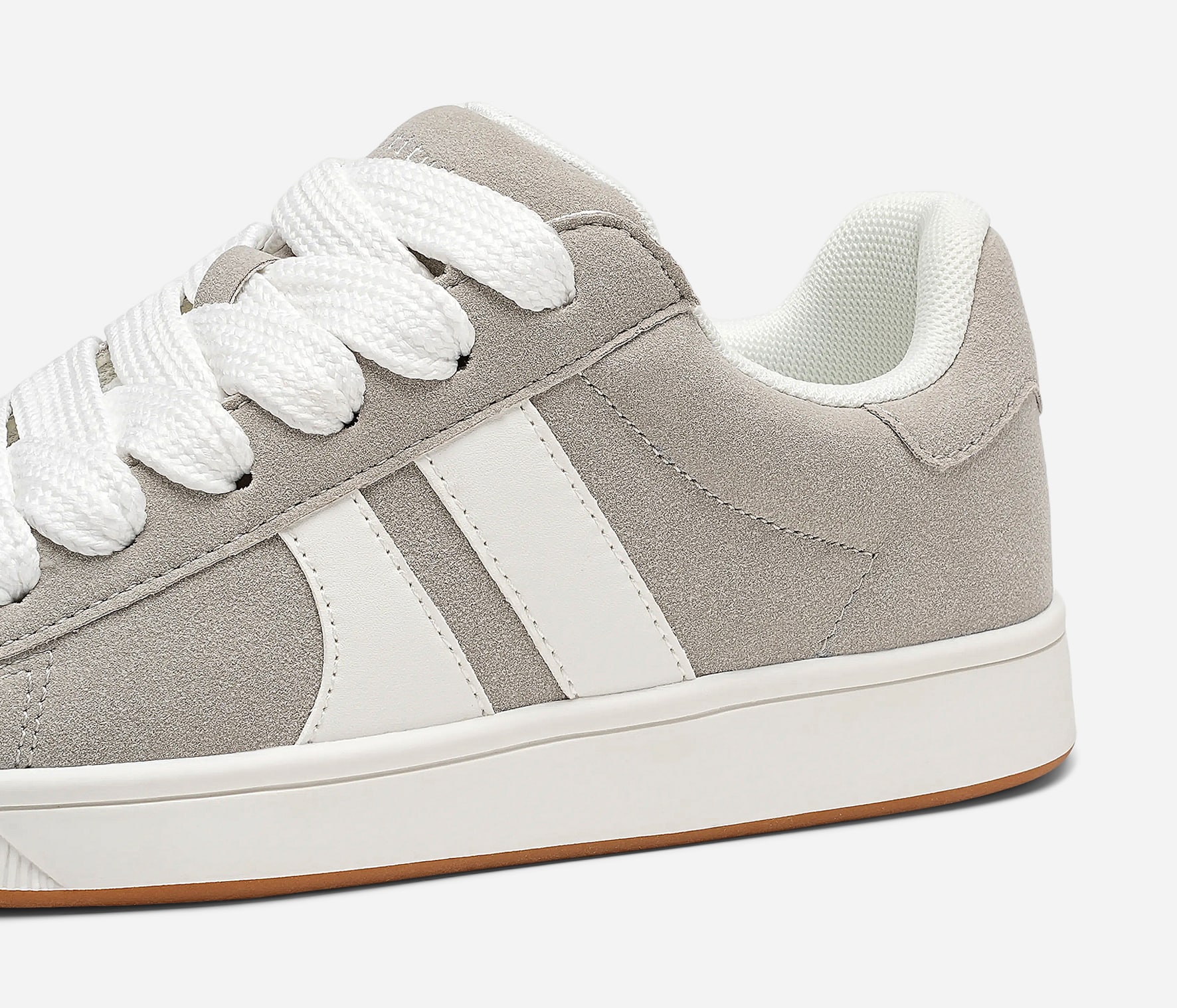 ATTITUDE, Sneakers Grå