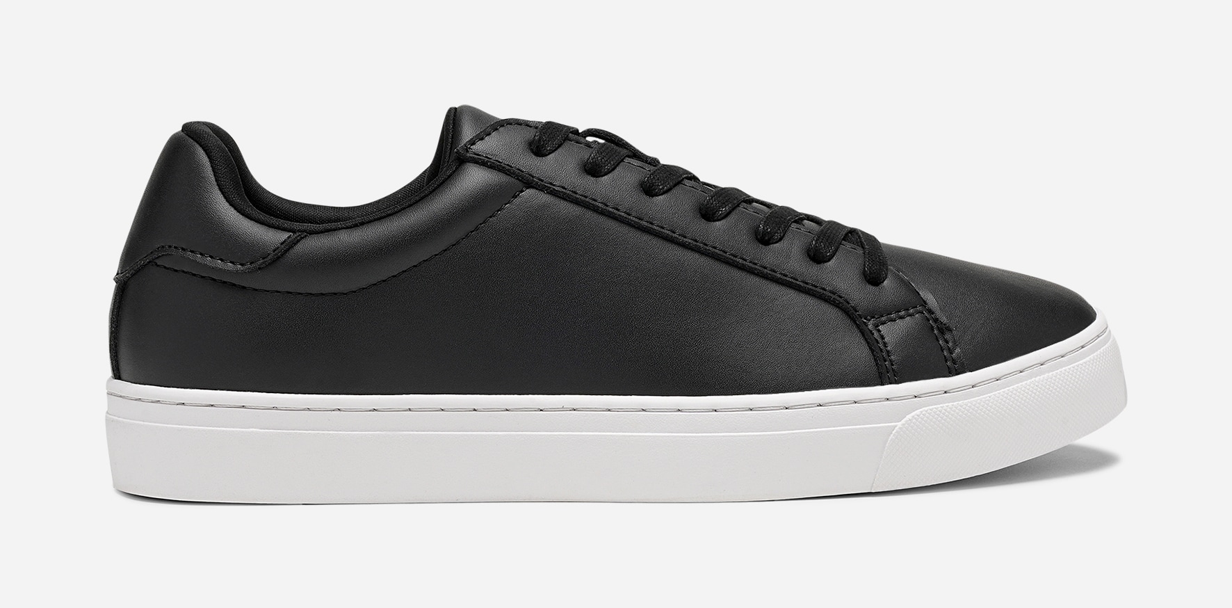 PACE, Sneakers Sort
