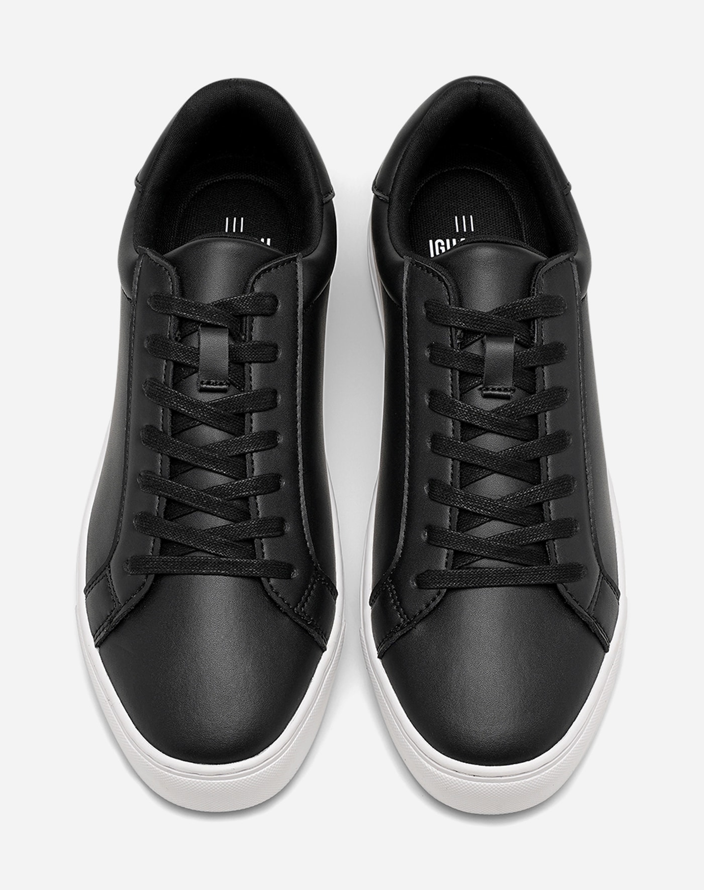 PACE, Sneakers Sort