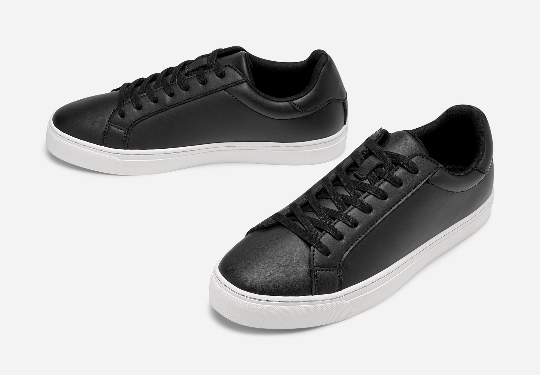 PACE, Sneakers Sort