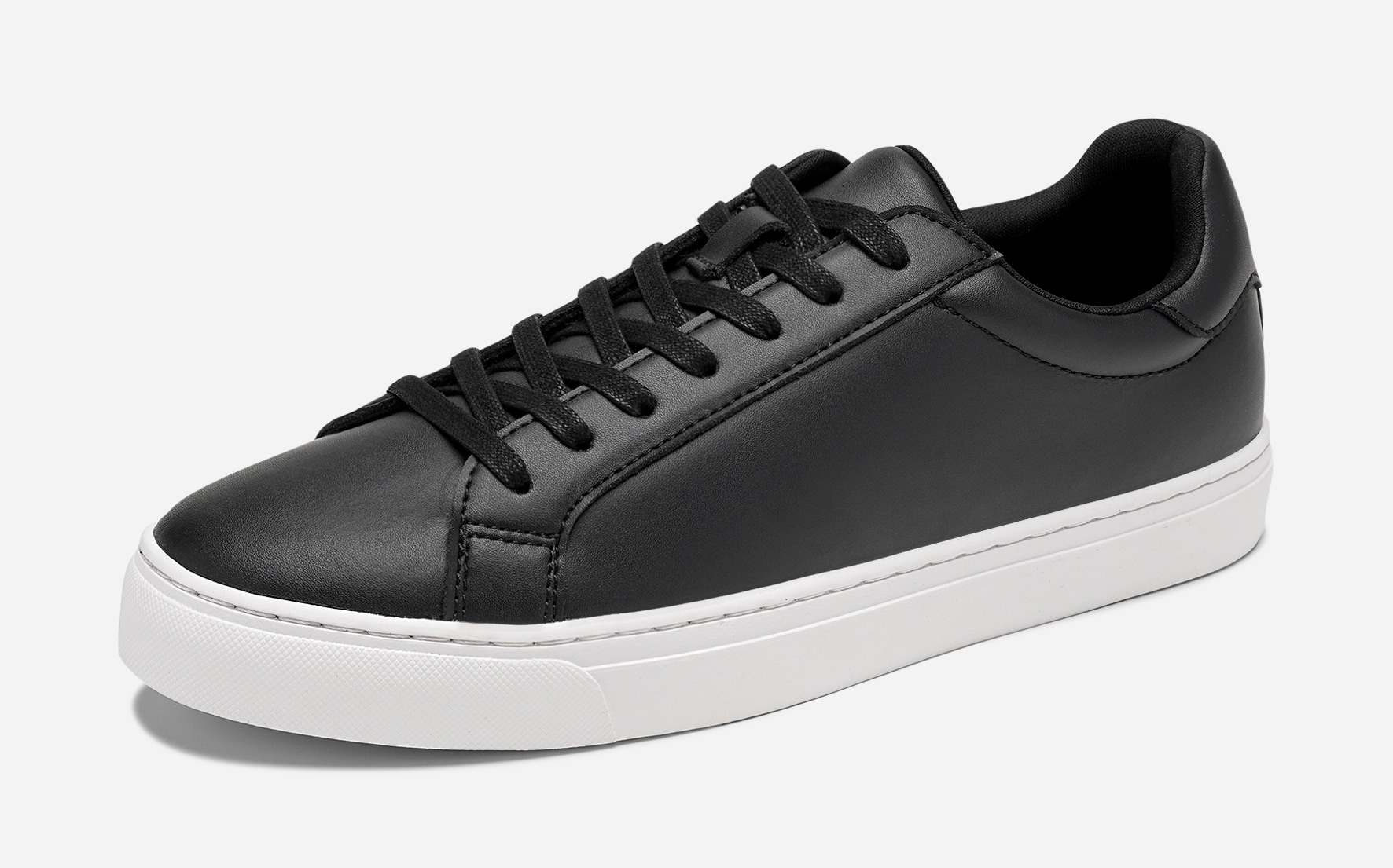 PACE, Sneakers Sort