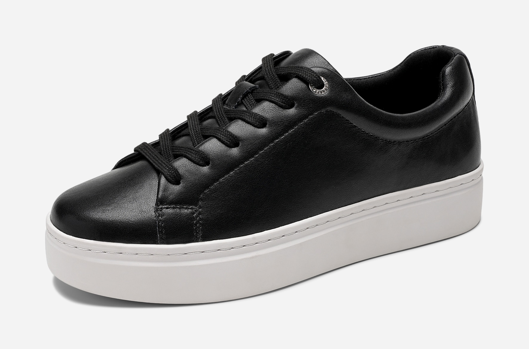 PACE, Sneakers Sort