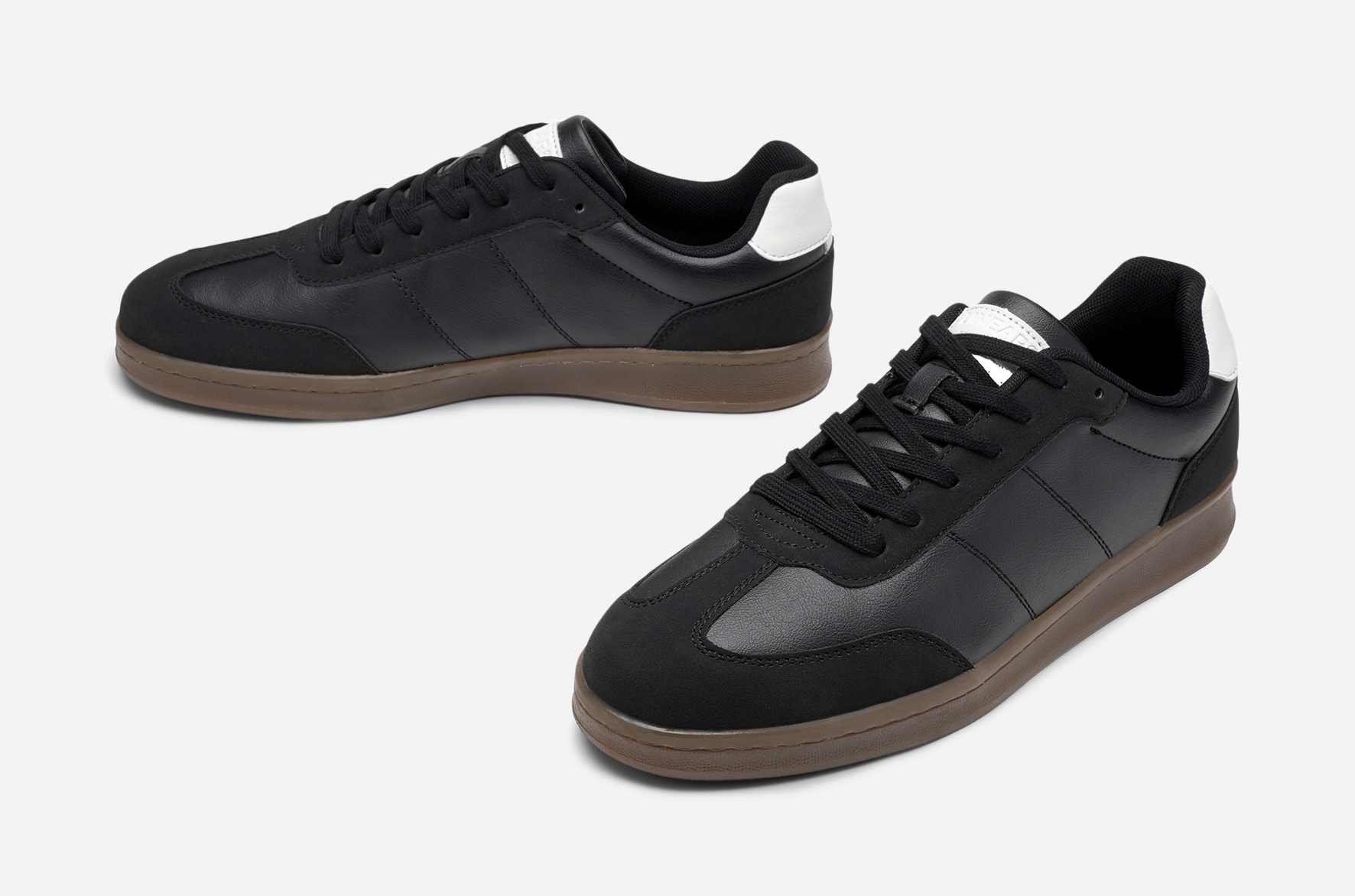 LINEAR, Sneakers Sort