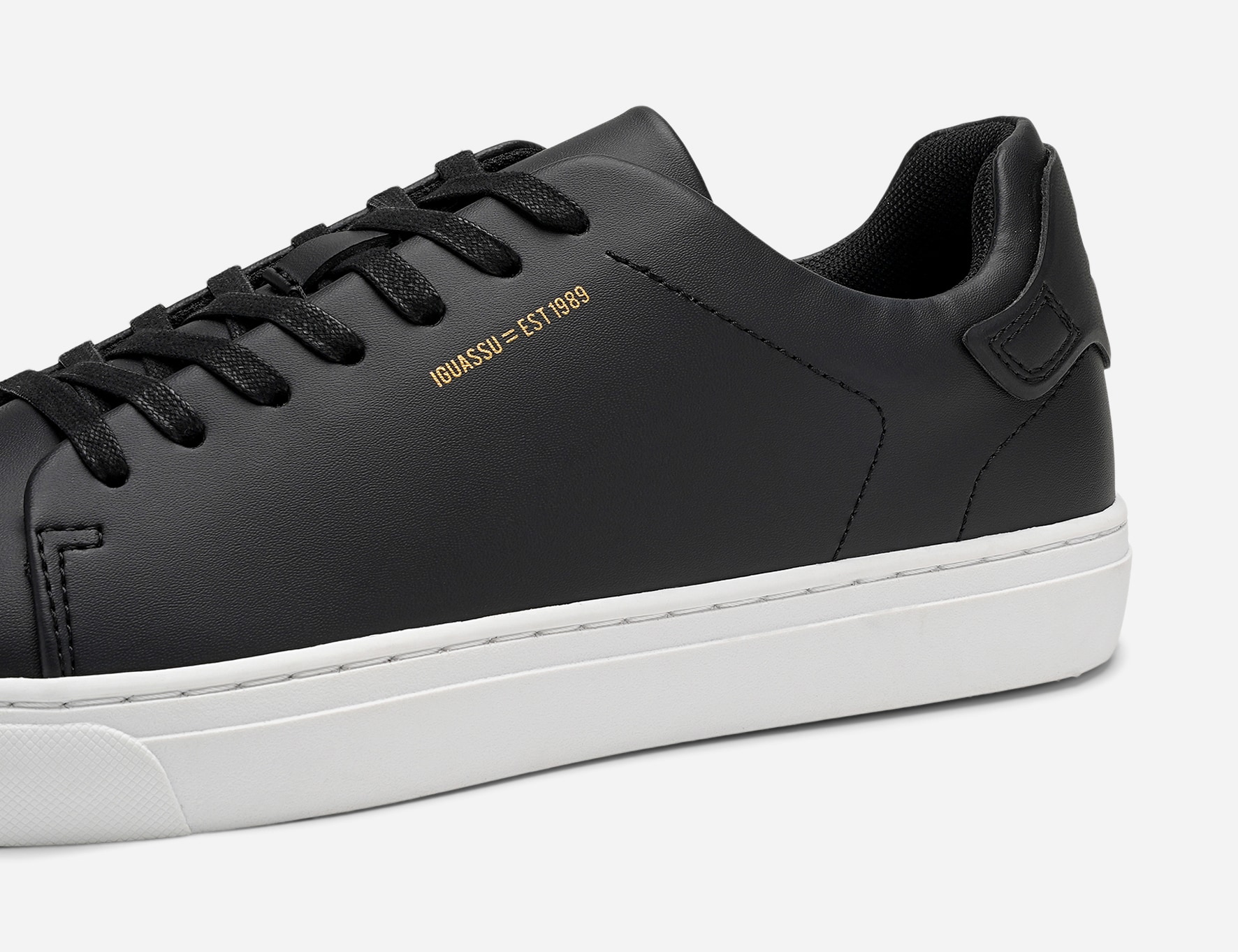 IGUASSU, Sneakers Sort