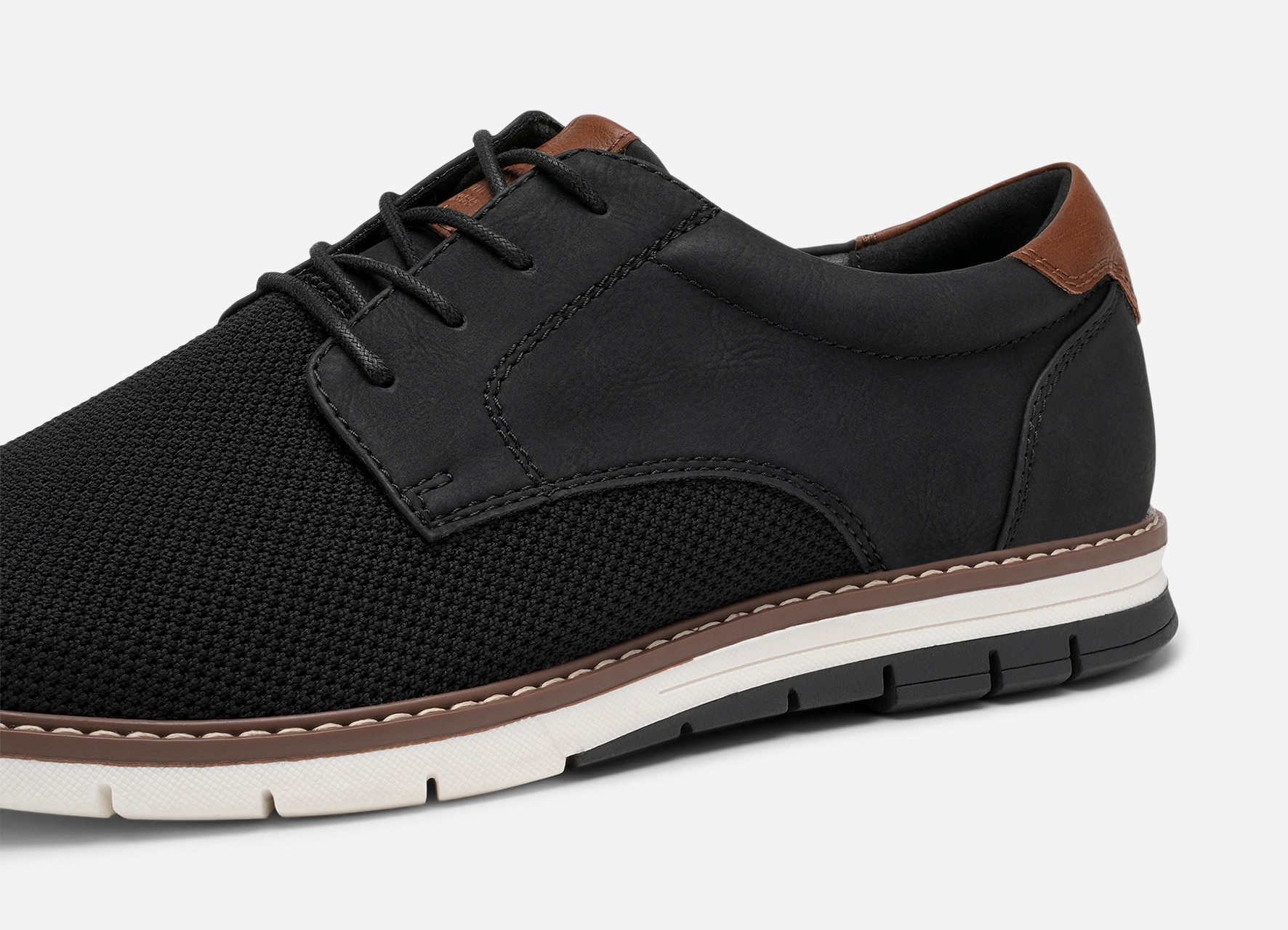 IGUASSU, Snøresko Sort