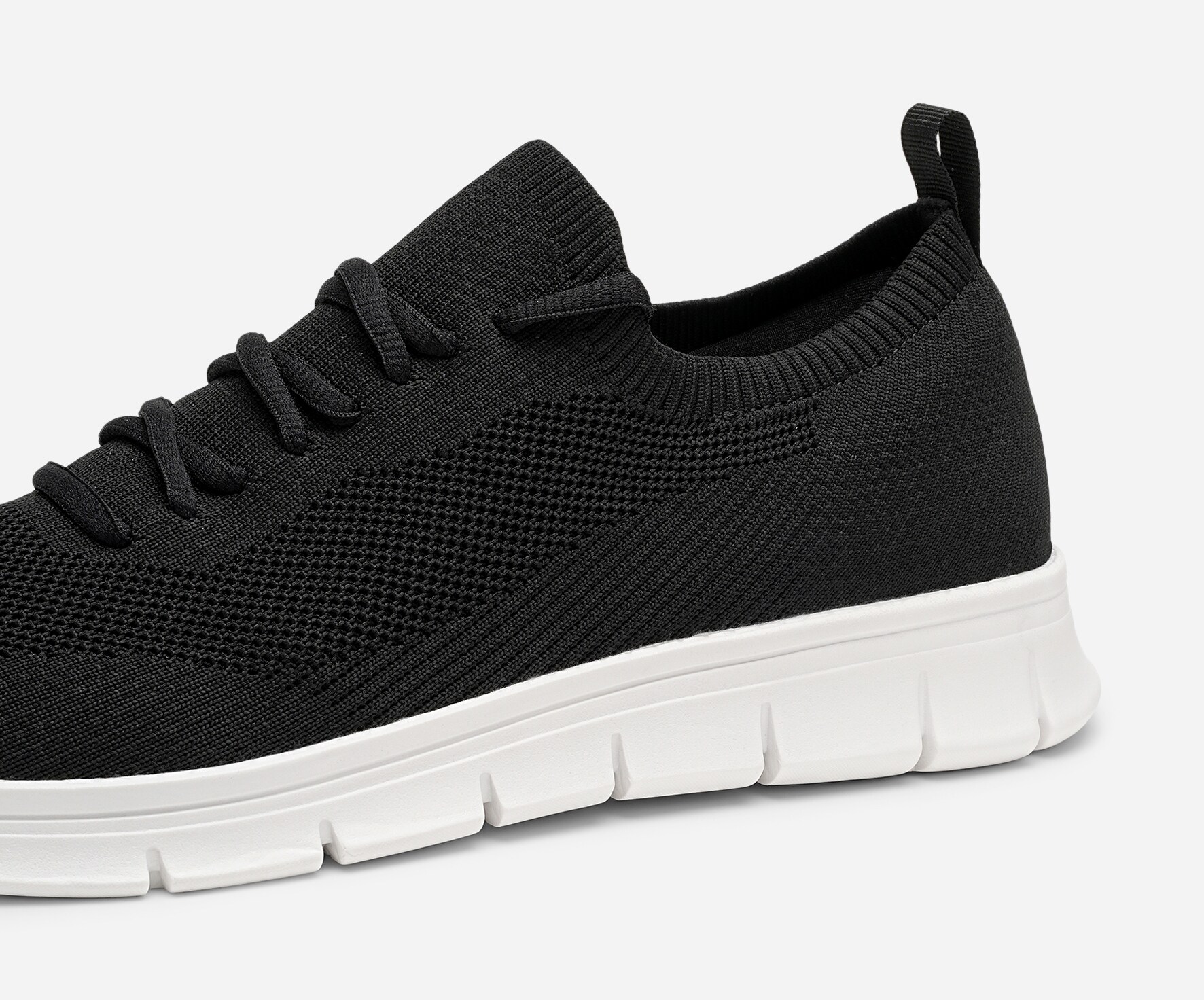 LINEAR, Sneakers Sort