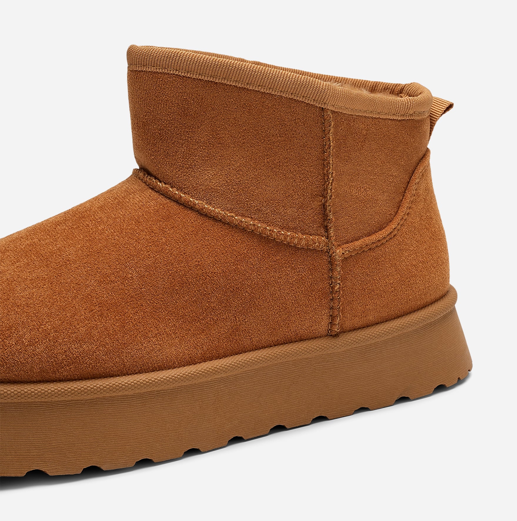 CLAUDIA GHIZZANI, Varmforet boots Brun