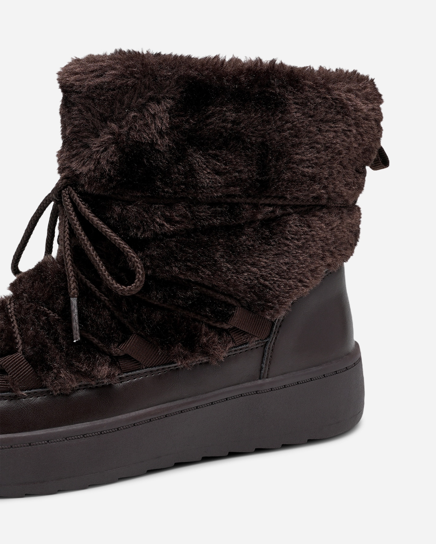 ATTITUDE, Varmforet boots med snøring Brun