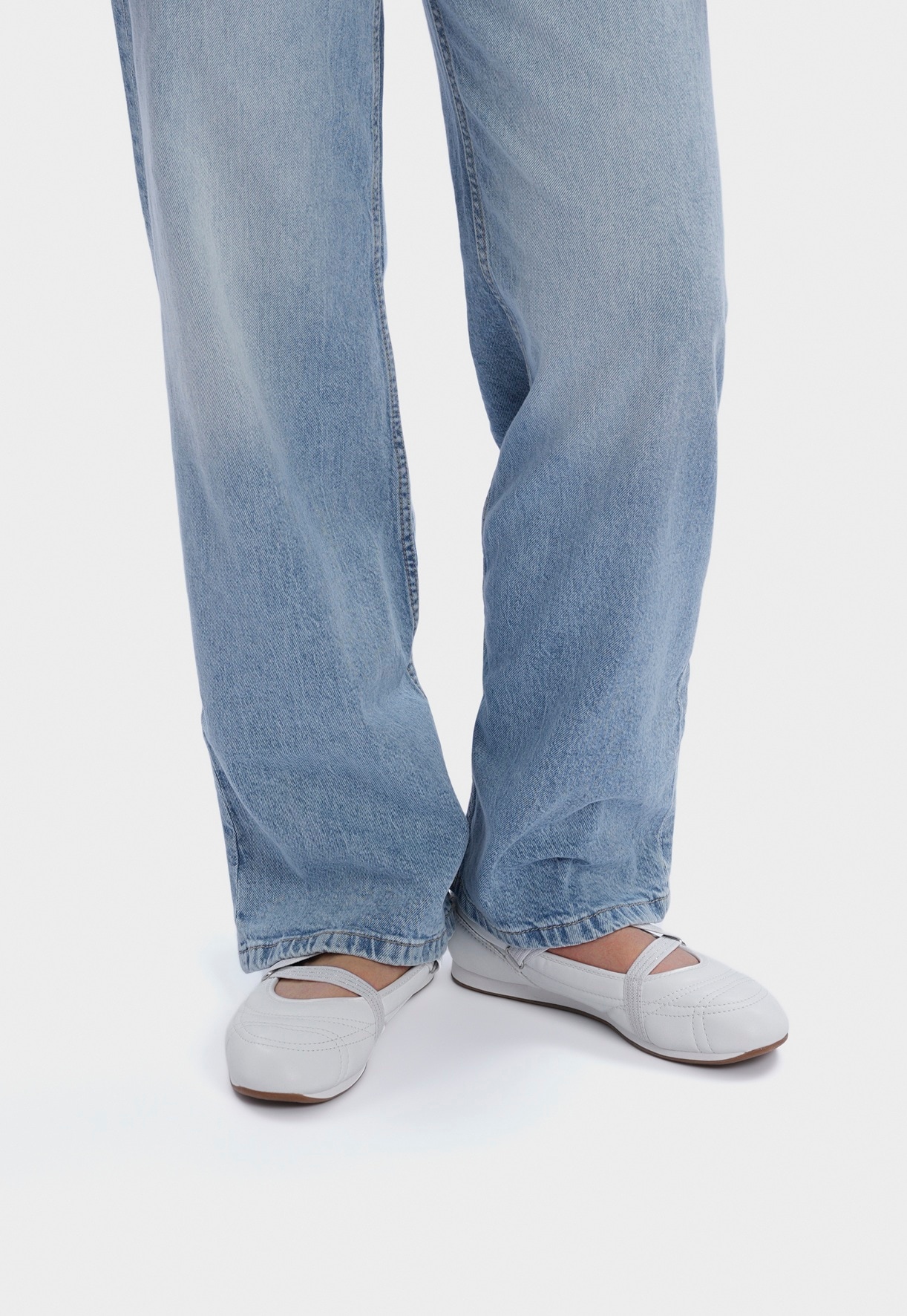 DINSKO, Ballerinasko Hvit