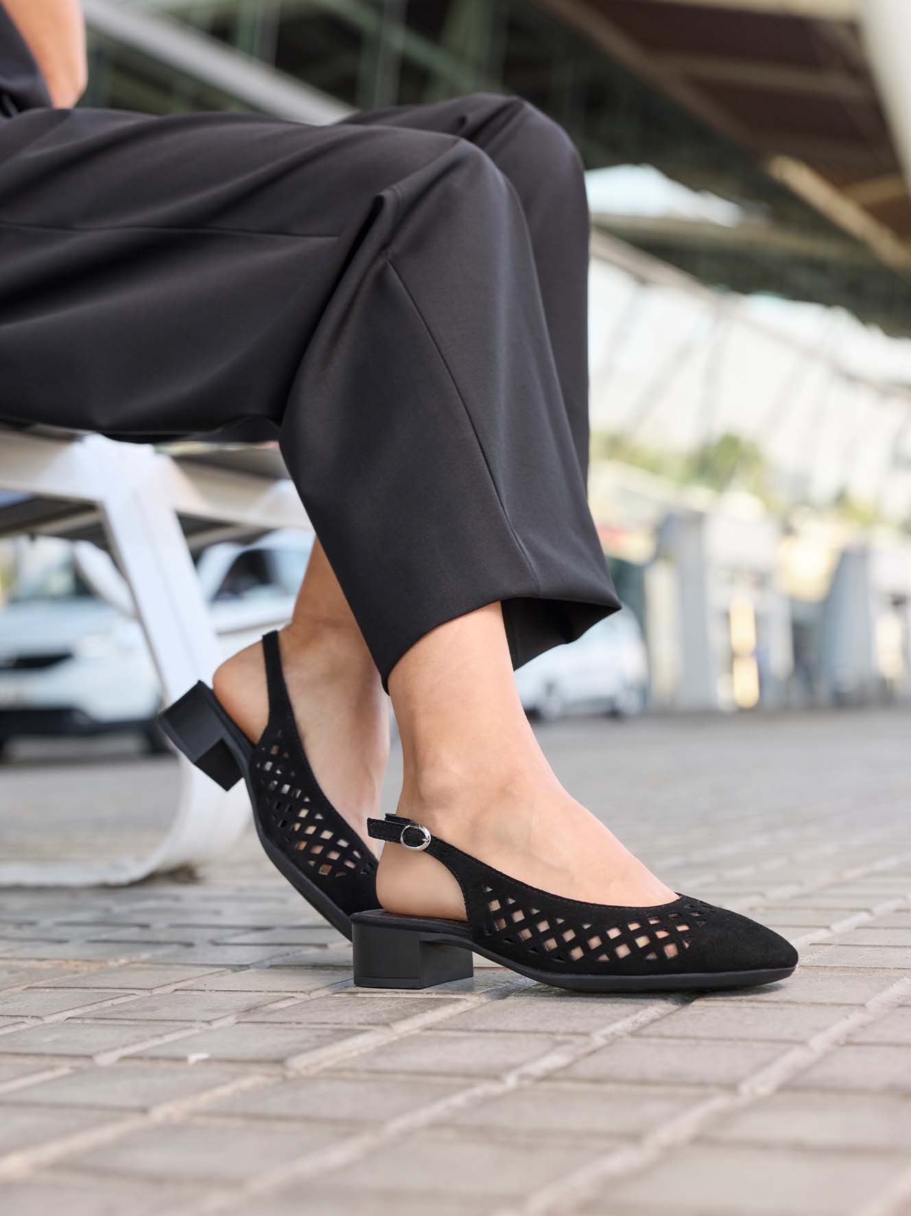 RIEKER, Pumps med slingback Sort
